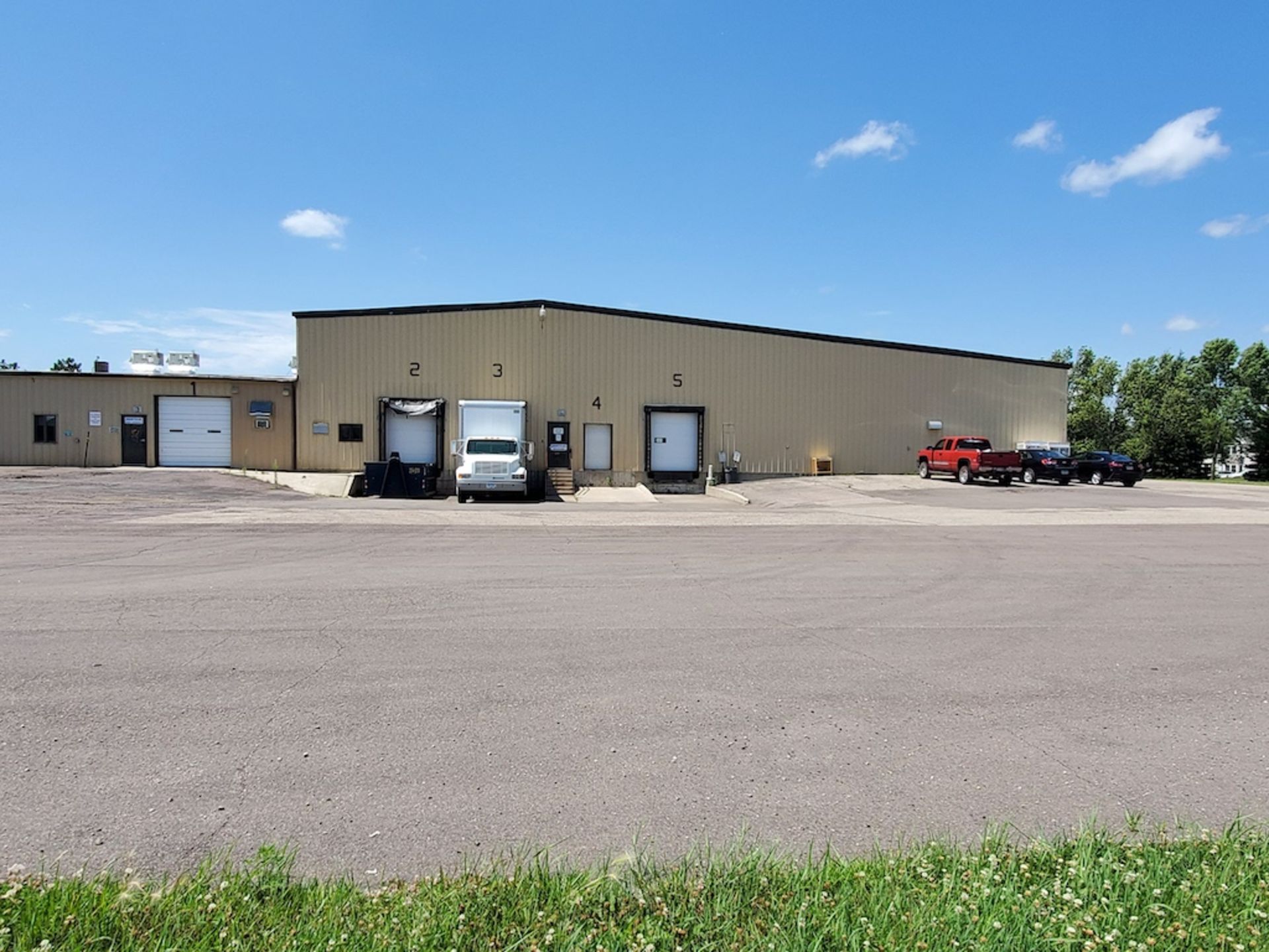 Real Estate - (3) Buildings, 85,550 Total sq./ft. on 12.75 Acres - Image 11 of 25