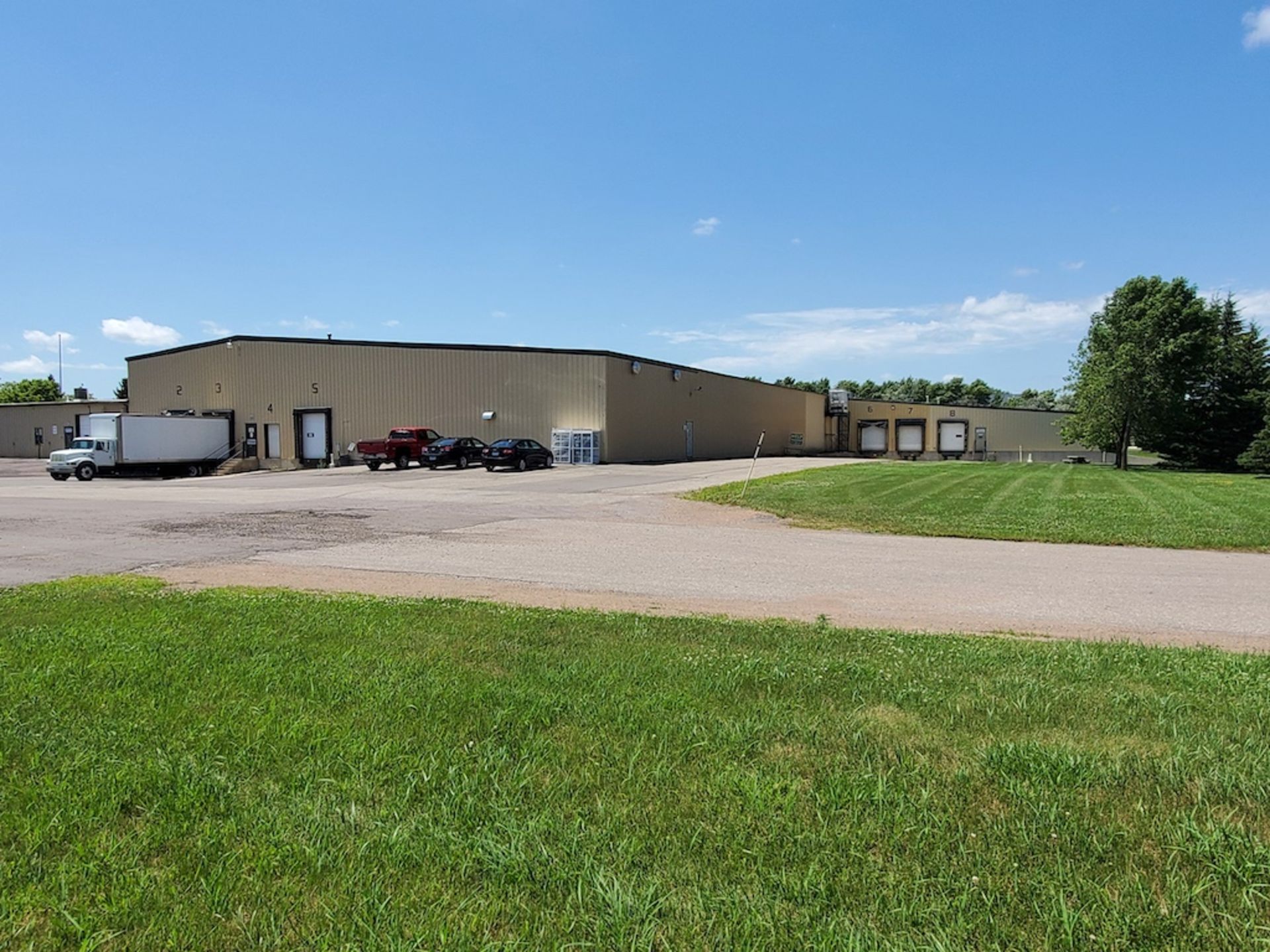 Real Estate - (3) Buildings, 85,550 Total sq./ft. on 12.75 Acres - Image 7 of 25