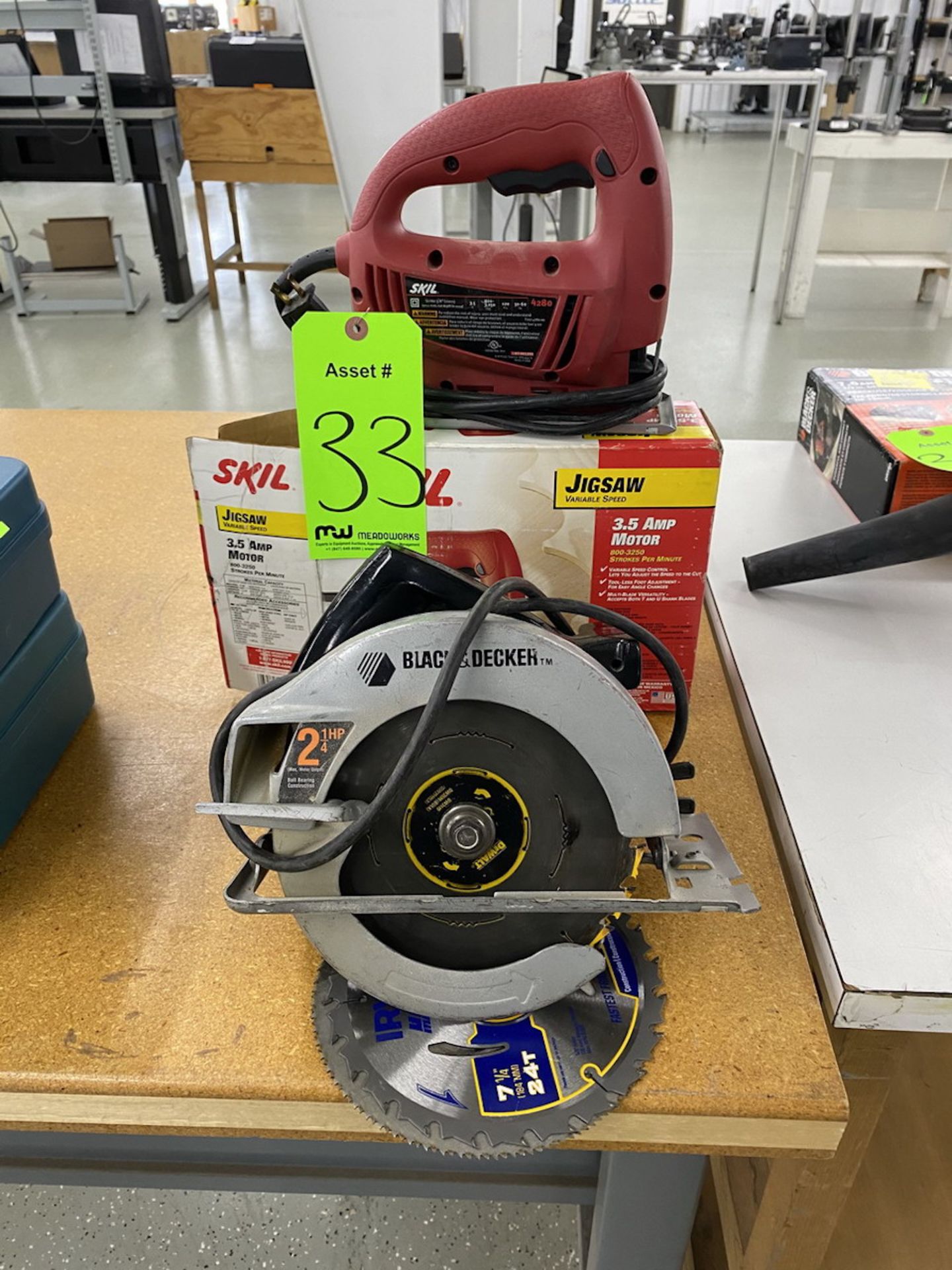 (1) Black and Decker Circular Saw and (1) Skill Jigsaw