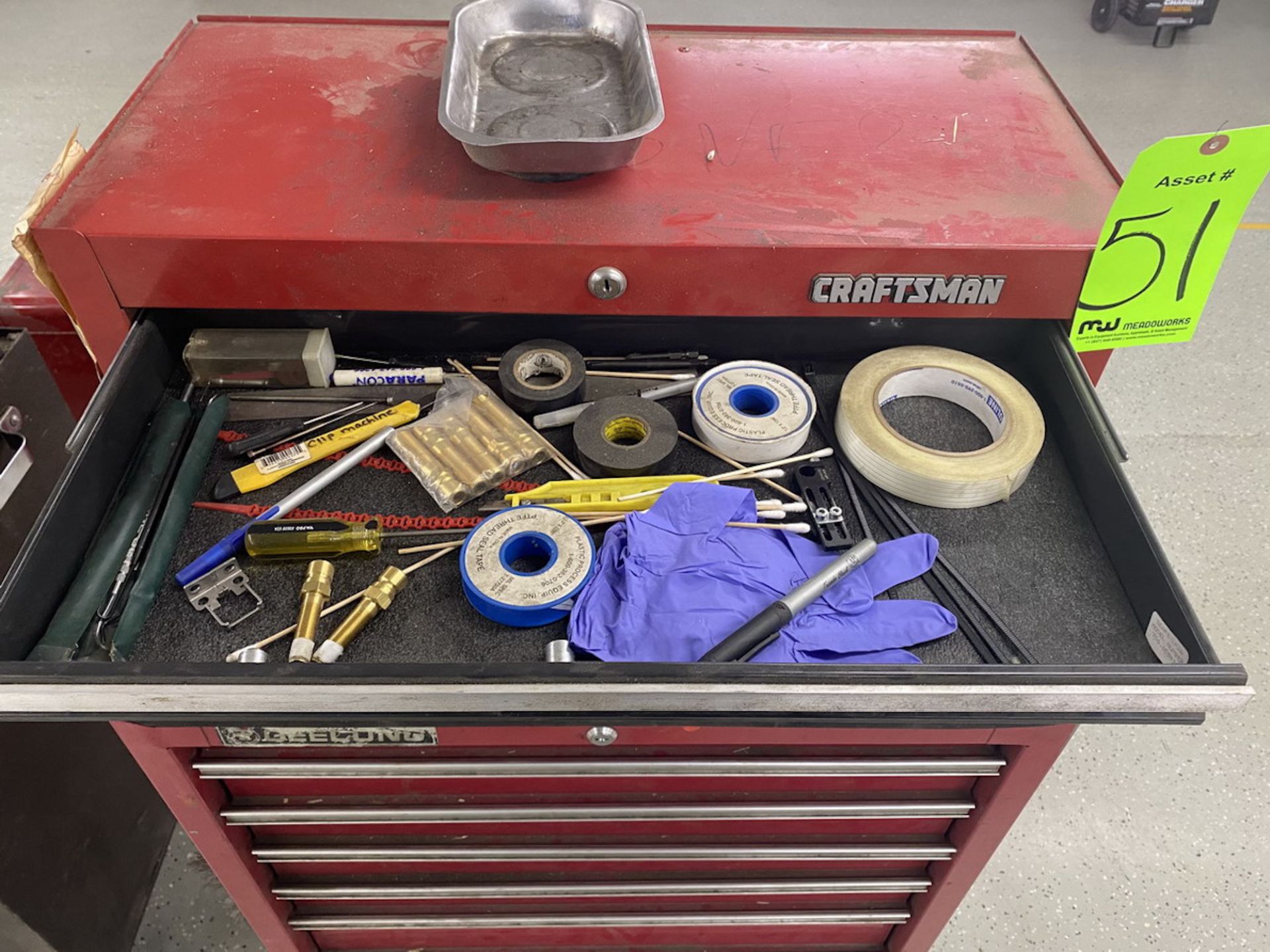 Craftsman 27" x 18" Tool Box with Contents incl. Screwdrivers, Rubber Hammers, and Wrenches - Image 3 of 11