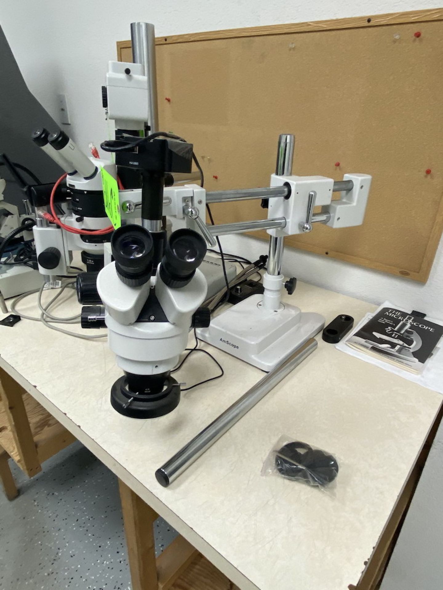 Am Scope Microscope 2X WD30 Lens with Base - Image 2 of 2