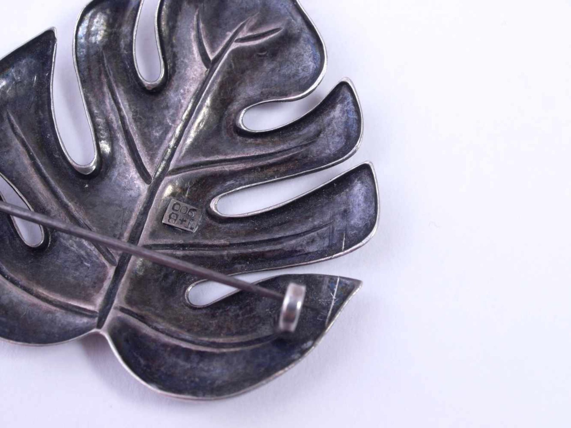 Blattbrosche Silber 900Naturalistisch einem Palmettenblatt nachempfundene dekorative Brosche in - Image 3 of 3