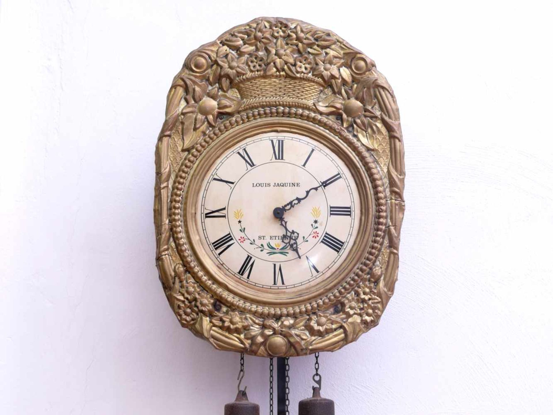 Comtoise Louis Jaquine St. Etienne um 1900Wanduhr mit weißem Emaille Ziffernblatt. Darauf Indizes in - Bild 2 aus 4