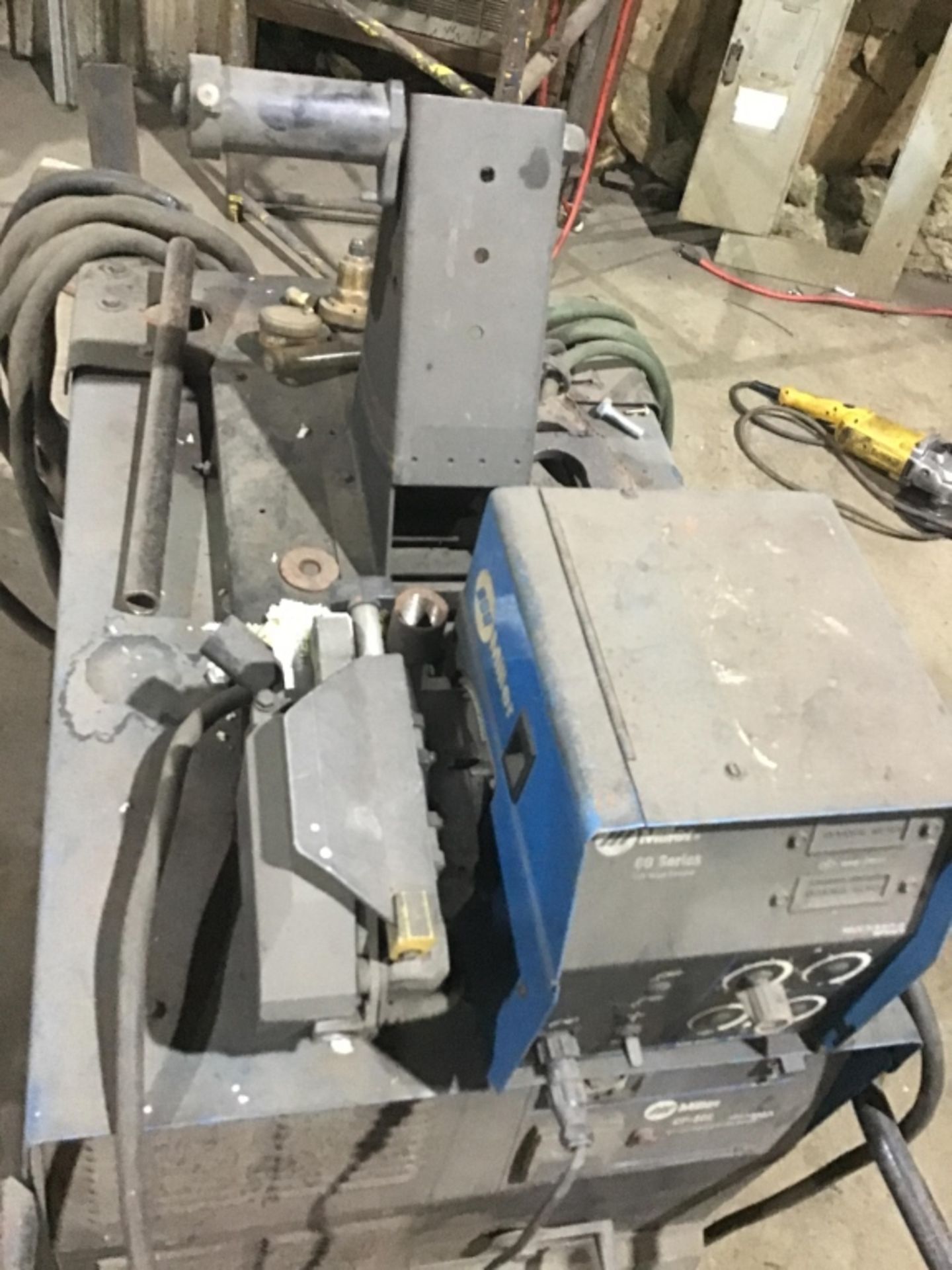 Miller CP-302 CV-DC Welding Power Source with 60 series 24 volt wire feeder - Image 4 of 4