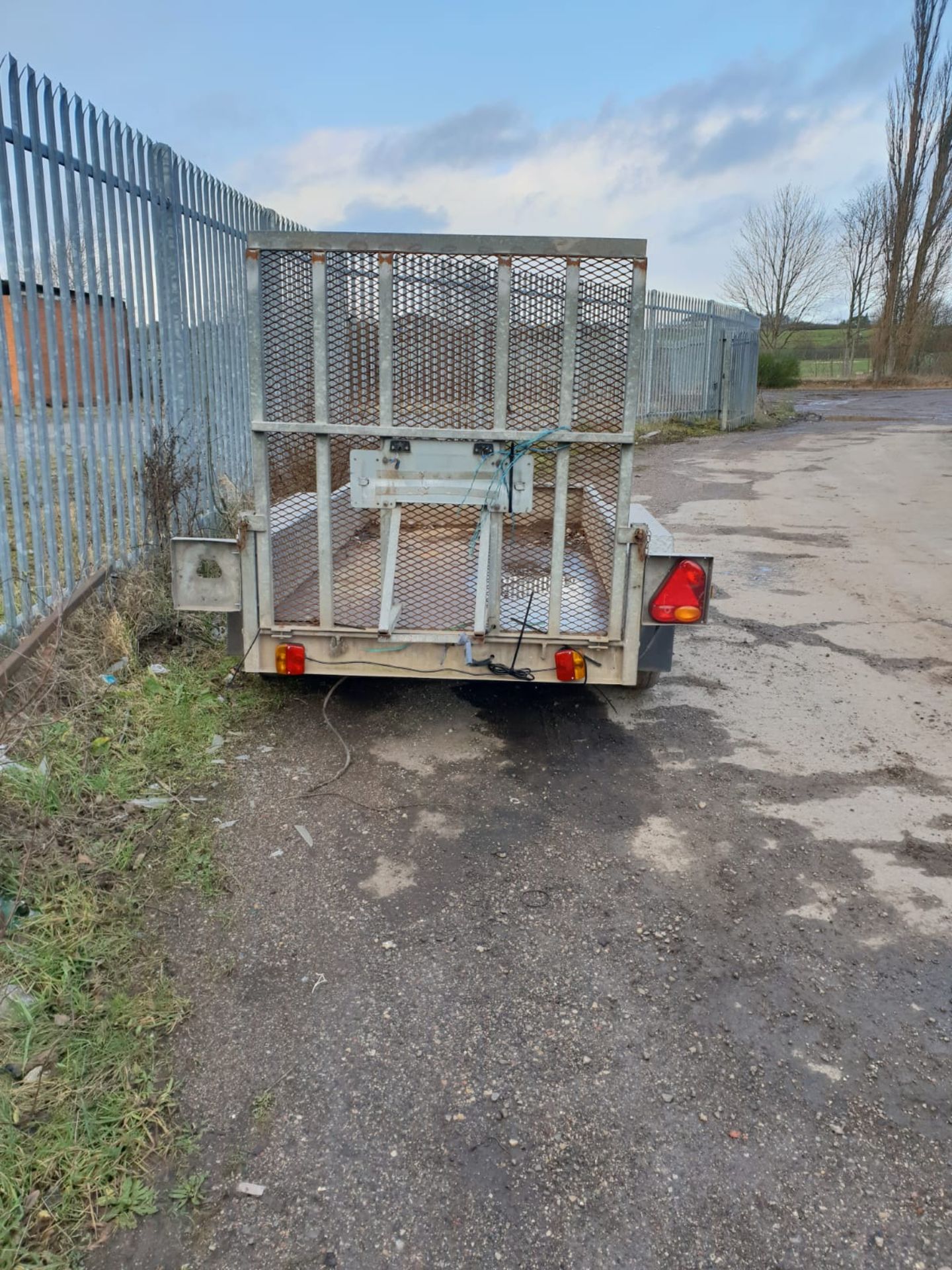 INDESPENSION TWIN AXLE MINI DIGGER PLANT TRAILER GOOD CONDITION SOLID FLOOR, GOOD TYRES *NO VAT* - Image 2 of 7