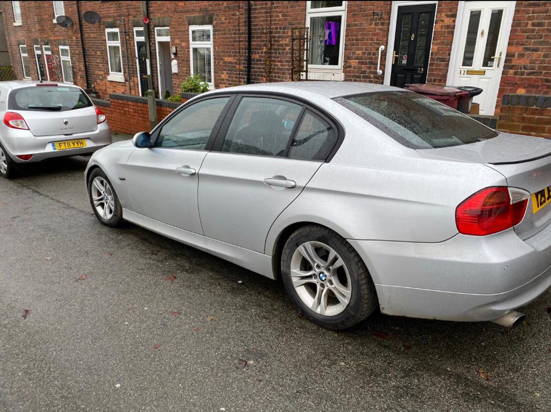 2008/08 REG BMW 320D SE 2.0 DIESEL SILVER 4 DOOR SALOON, SHOWING 5 FORMER KEEPERS *NO VAT* - Image 3 of 10