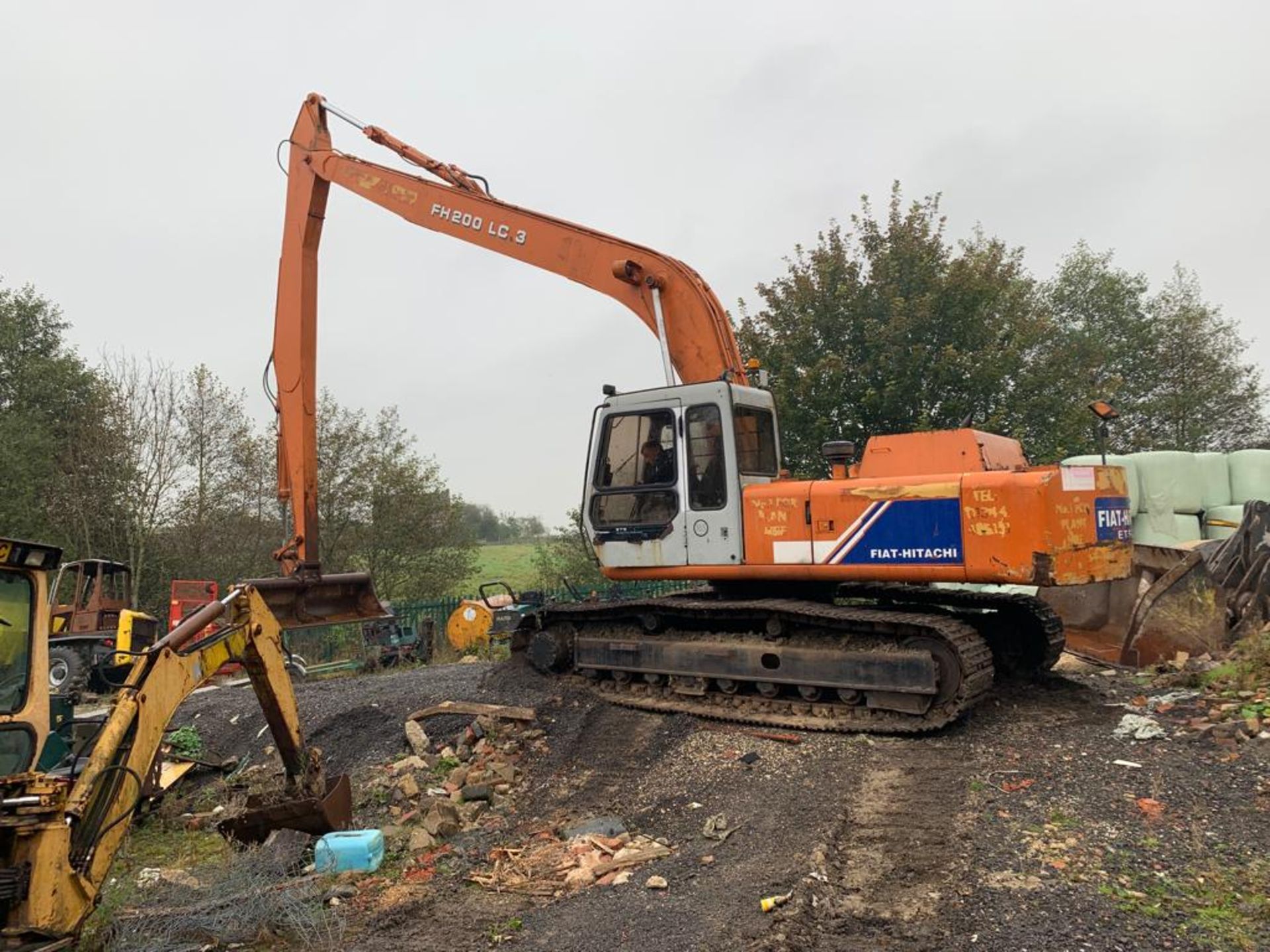 FIAT HITACHI FH200 LC-3, 20 TON TRACKED CRAWLER EXCAVATOR LONG ARM / REACH, RUNS, WORKS AND DIGS - Image 2 of 14