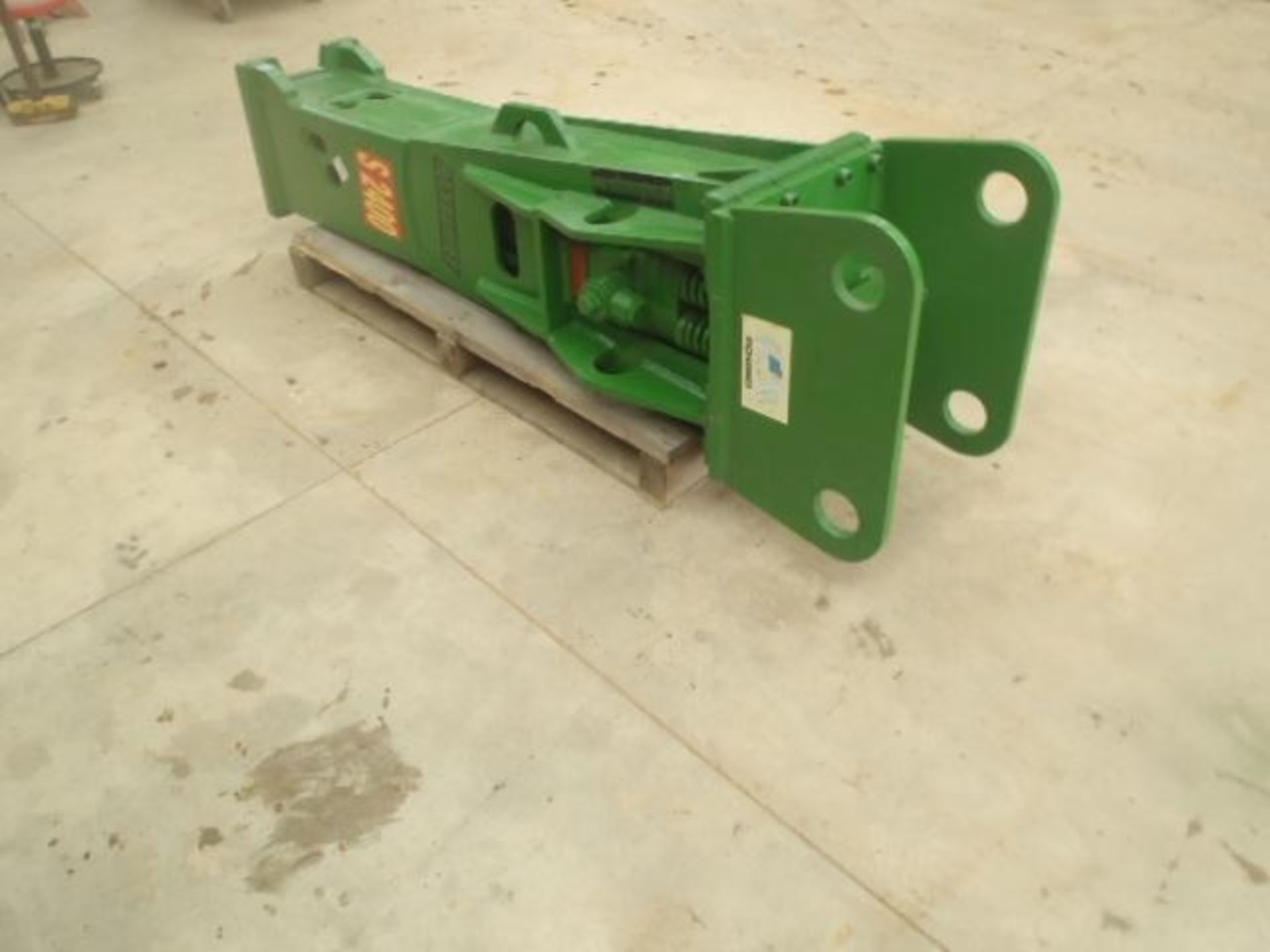 NEVER USED ROCK HAMMER S2400 HYDRAULIC HAMMER, SUIT 20 TONNER, C/W NEW PICK, WEIGHT 1200 KG *NO VAT* - Image 5 of 7