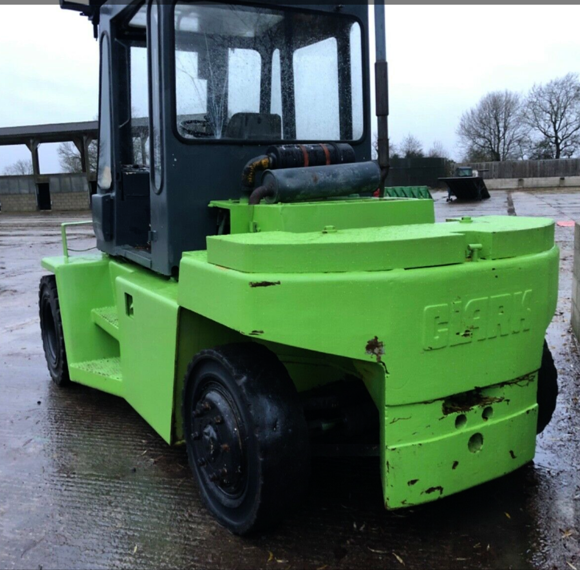 CLARKE DPL 70 5 TON FORK LIFT TRUCK LOW RESERVE - Image 8 of 10