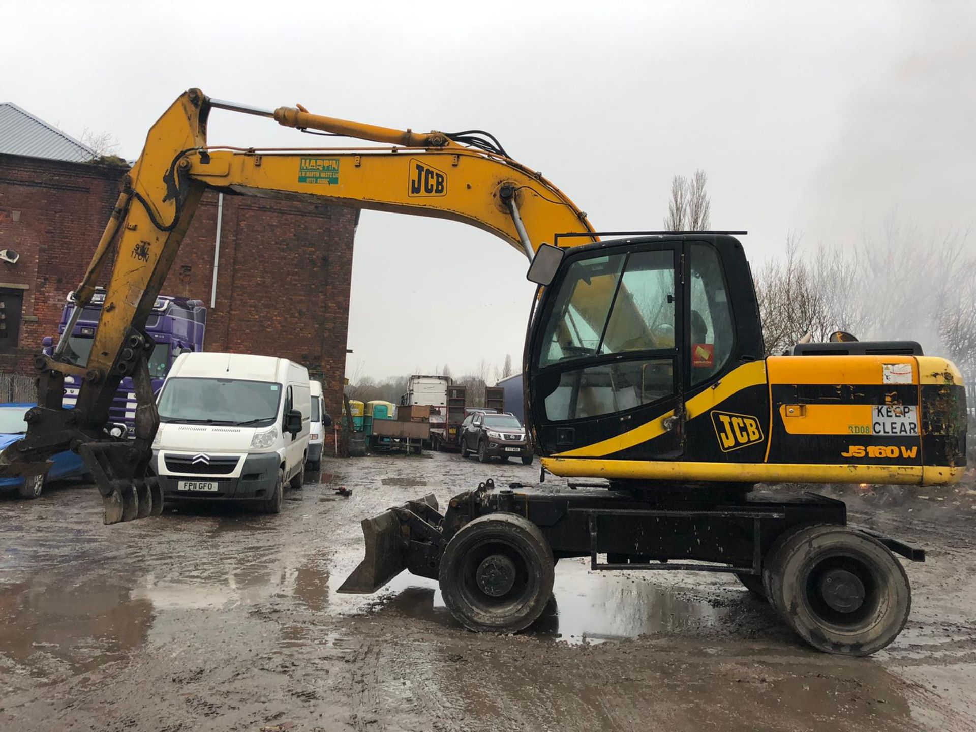 JCB JS160W WHEELED EXCAVATOR WITH GRAB, SHOWING 8800 HOURS, RUNS, WORKS AS IT SHOULD *PLUS VAT*