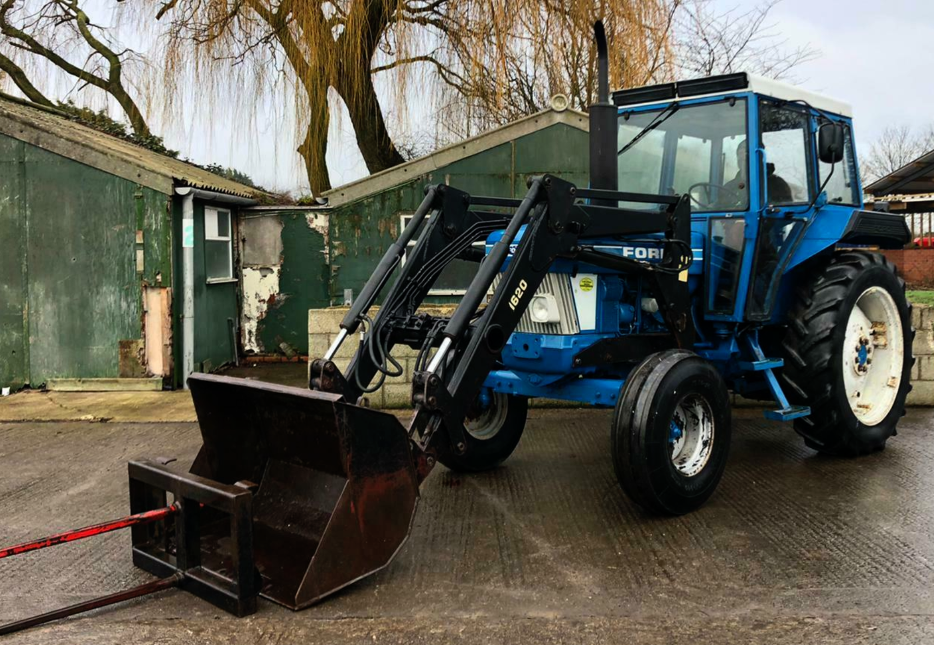 FORD 5610 2WD TRACTOR 1984 - TIDY - CHECK PICS - Image 2 of 12