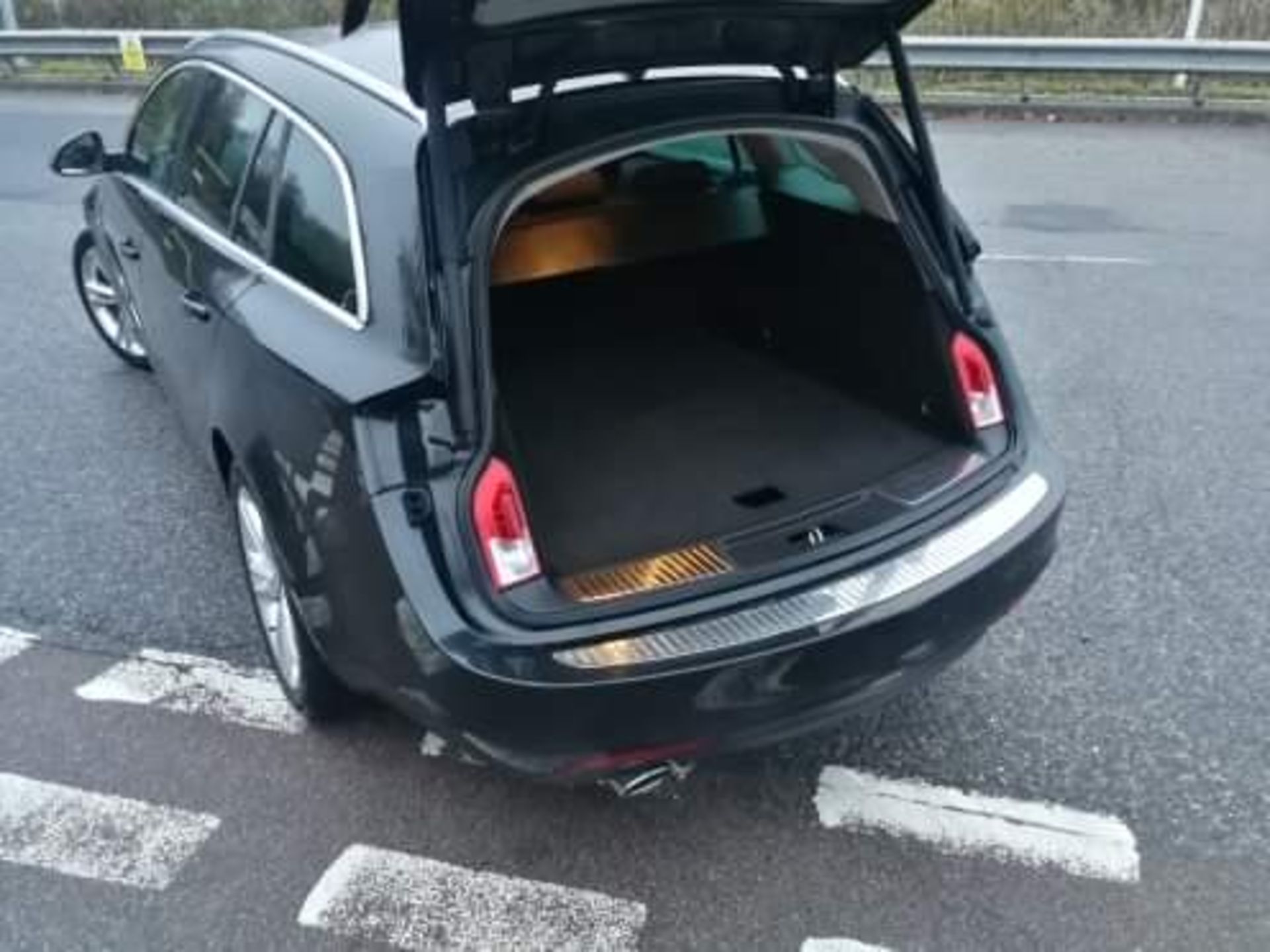 2009/59 REG VAUXHALL INSIGNIA SRI NAV 160 CDTI 2.0 DIESEL BLACK ESTATE, SHOWING 2 FORMER KEEPERS - Image 7 of 22