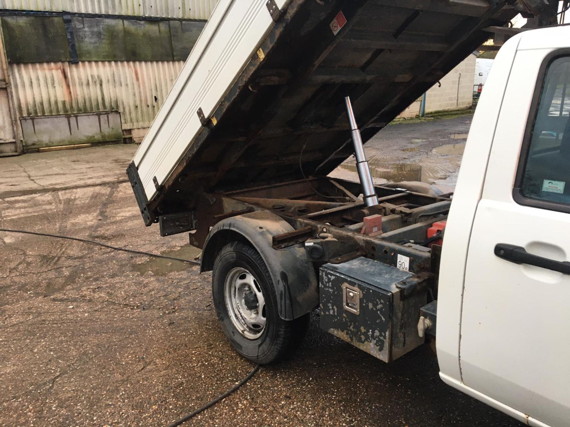 2009/59 REG FORD RANGER TDCI 2.5 DIESEL WHITE 4X4 TIPPER, SHOWING 0 FORMER KEEPERS *PLUS VAT* - Image 8 of 12