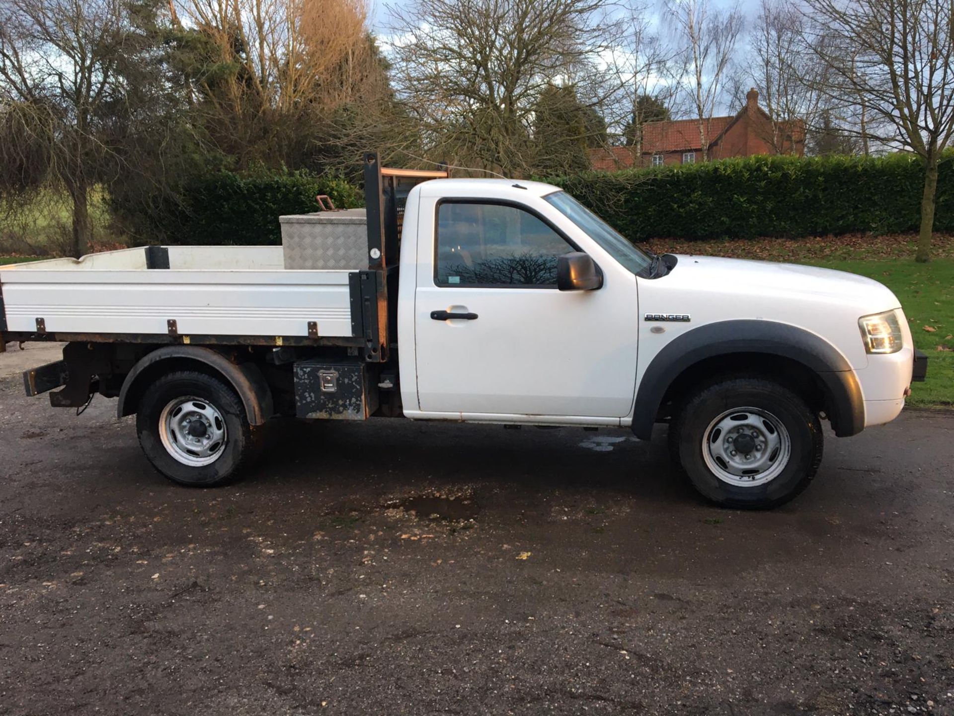 2009/59 REG FORD RANGER TDCI 2.5 DIESEL WHITE 4X4 TIPPER, SHOWING 0 FORMER KEEPERS *PLUS VAT* - Image 7 of 12