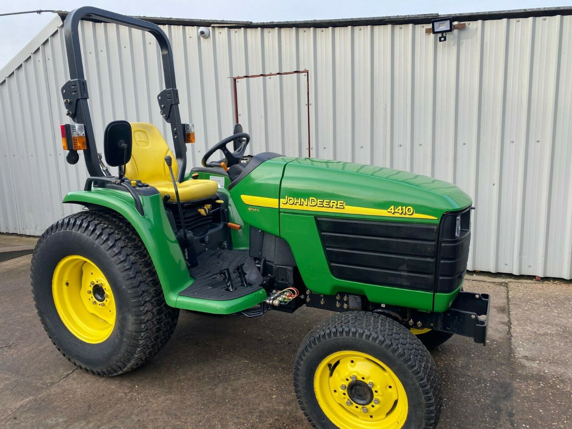 JOHN DEERE COMPACT TRACTOR 4410, 1 OWNER FROM NEW, 4X4, HYDROSTATIC DRIVE *PLUS VAT*