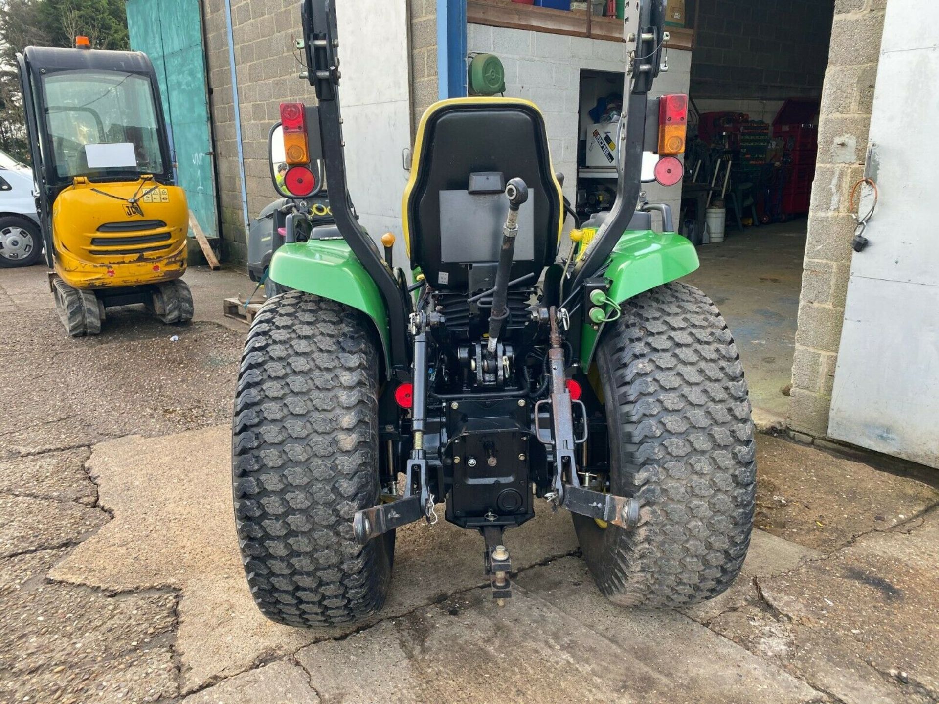 JOHN DEERE COMPACT TRACTOR 4410, 1 OWNER FROM NEW, 4X4, HYDROSTATIC DRIVE *PLUS VAT* - Image 5 of 8