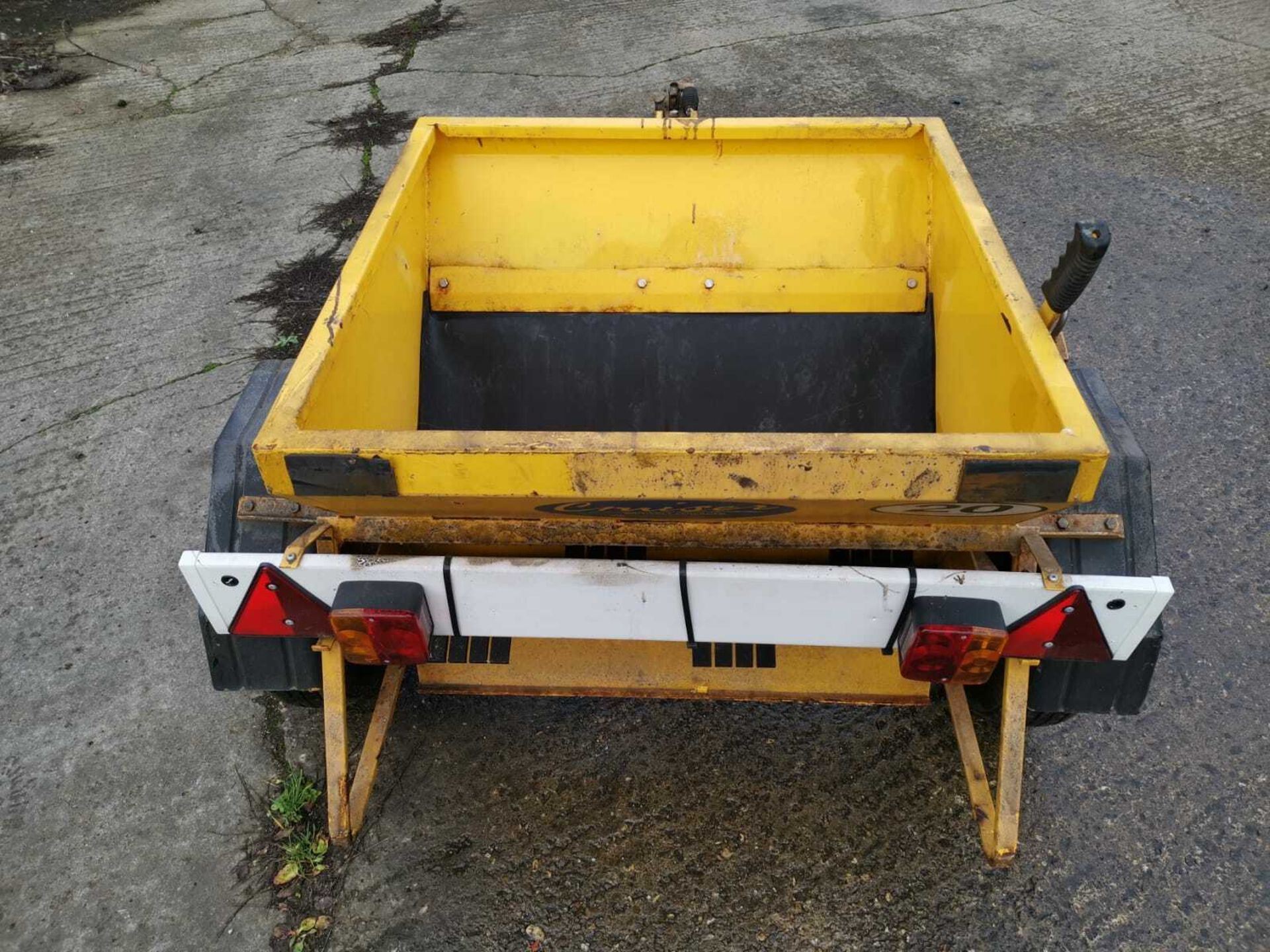 SALT SPREADER / GRITTER GLASDON CRUISER 80, FAST TOW *PLUS VAT* - Image 2 of 4