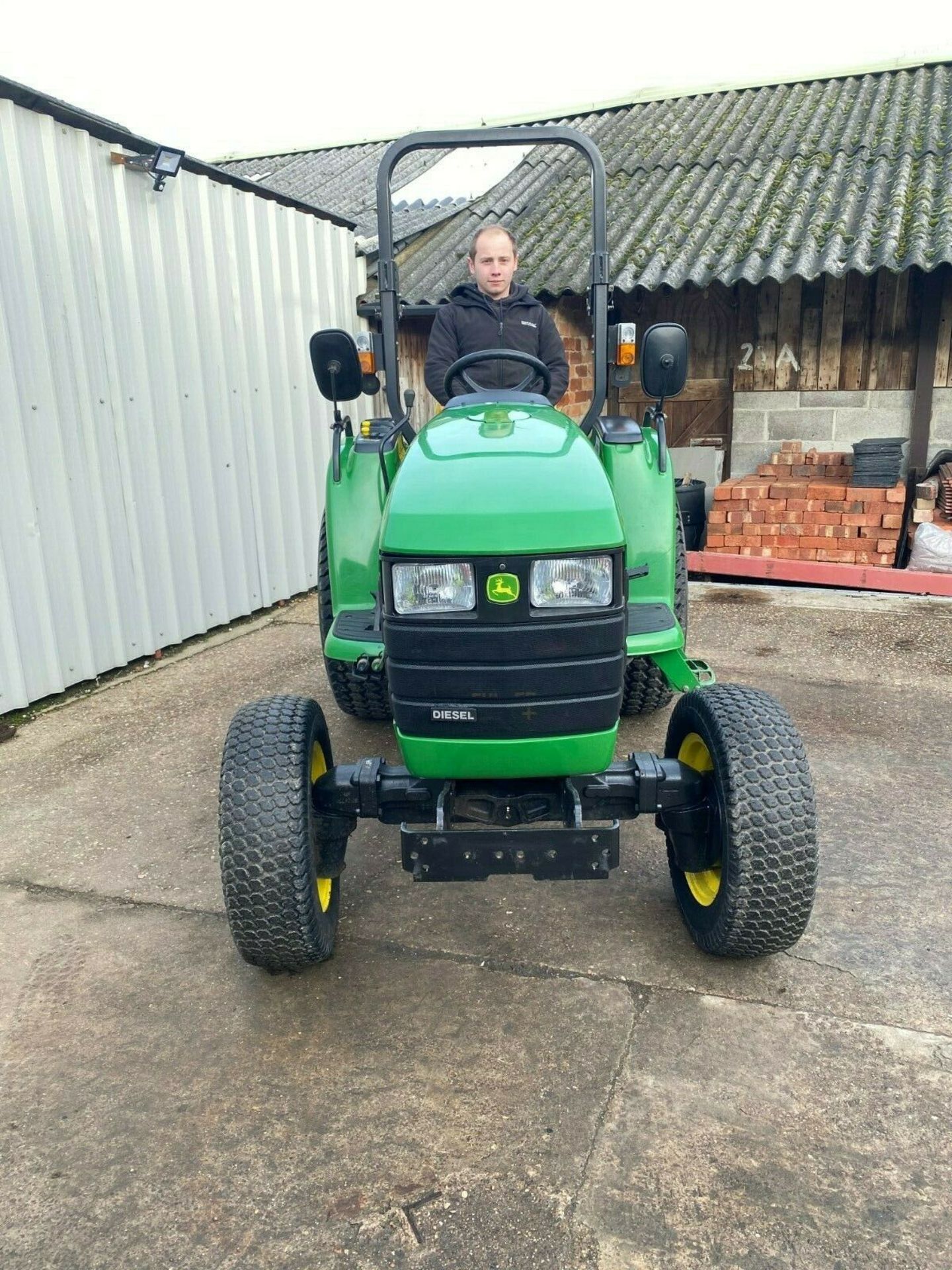 JOHN DEERE COMPACT TRACTOR 4410, 1 OWNER FROM NEW, 4X4, HYDROSTATIC DRIVE *PLUS VAT* - Image 3 of 8