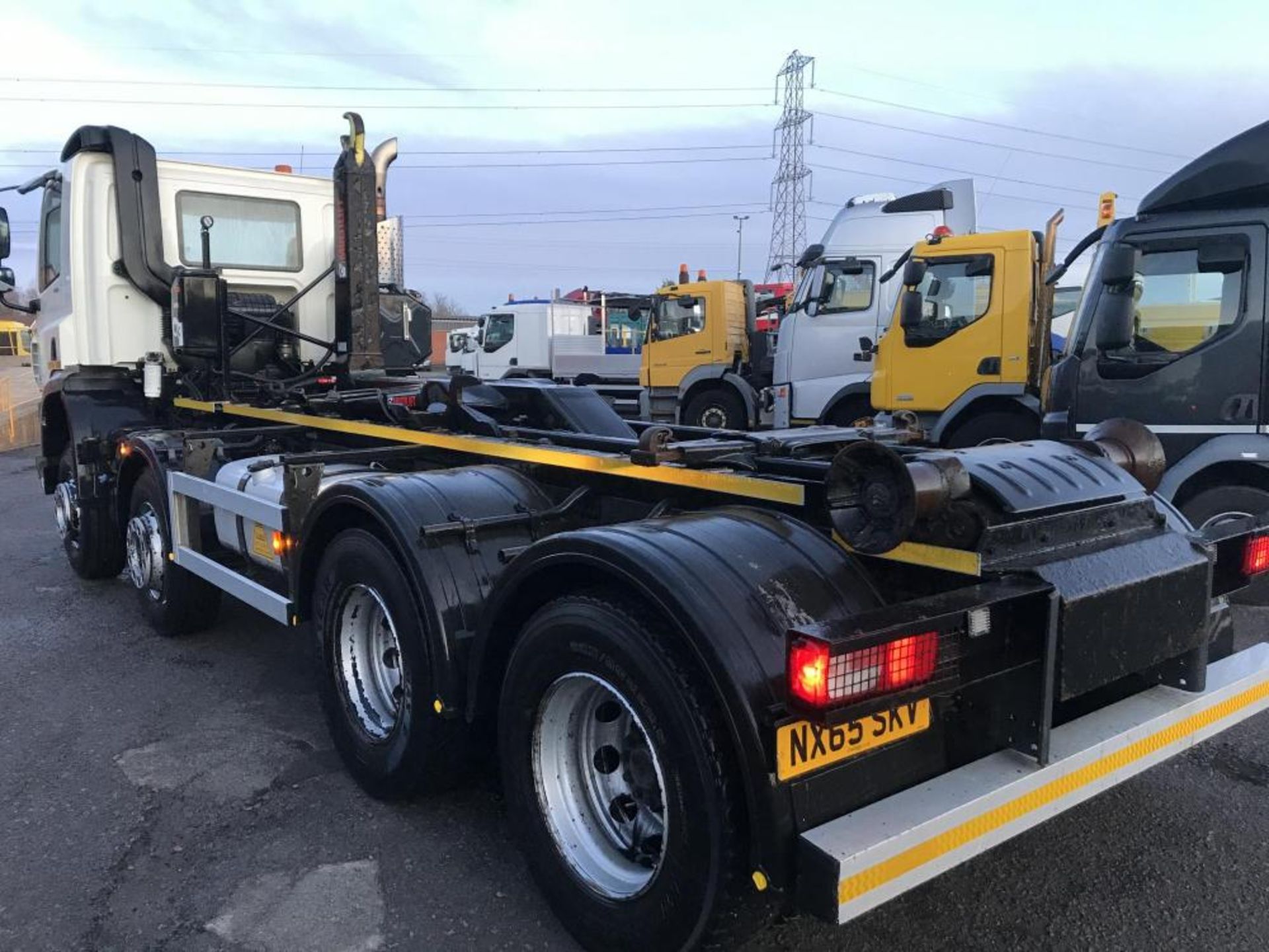 2015/65 REG DAF CF 85.400 8X4 HOOK LOADER MULTI LIFT EURO 6 AIR CONDITIONING *PLUS VAT* - Image 4 of 25