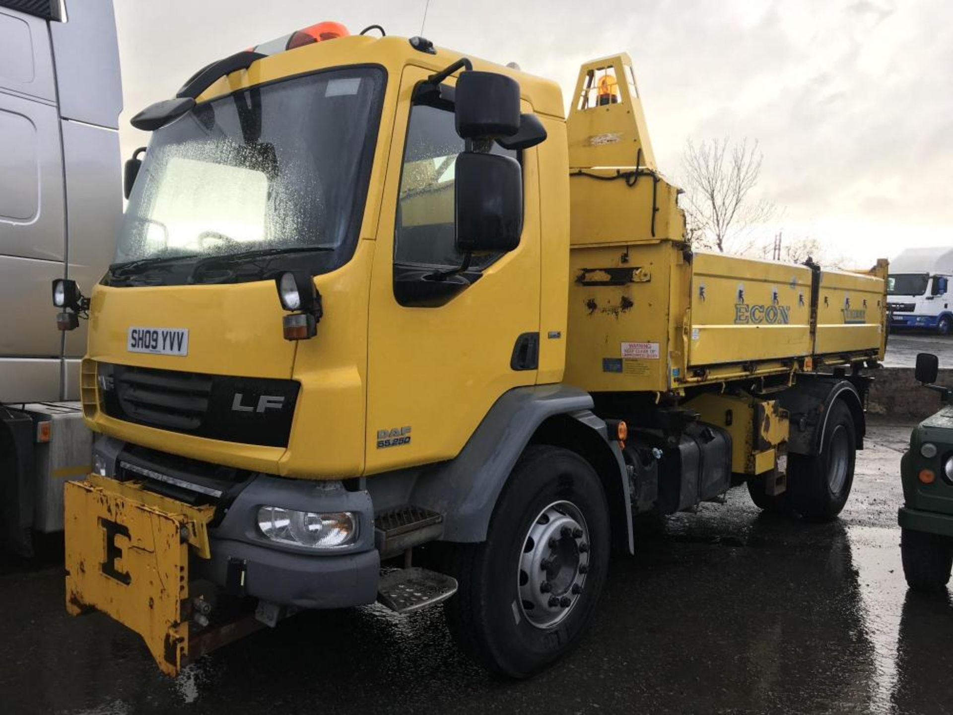 2009/09 REG DAF LF 55.250 18 TON 3 WAY TIPPER ECON UNI BODY EX COUNCIL EURO 5 MANUAL GEARBOX