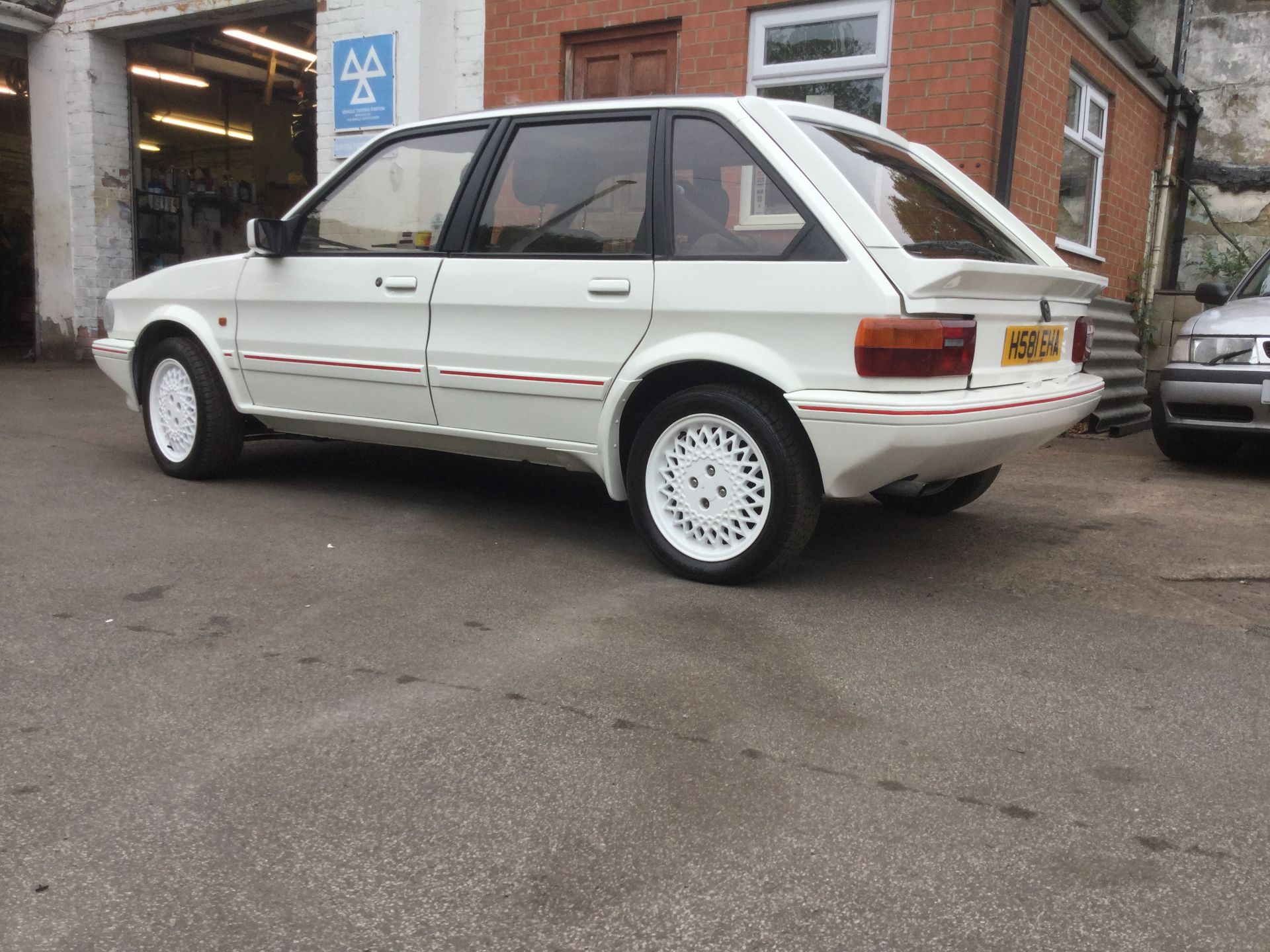 1991/H REG ROVER MAESTRO MG I 2.0 PETROL WHITE 5 DOOR HATCHBACK, SHOWING 2 FORMER KEEPERS *NO VAT* - Image 6 of 12