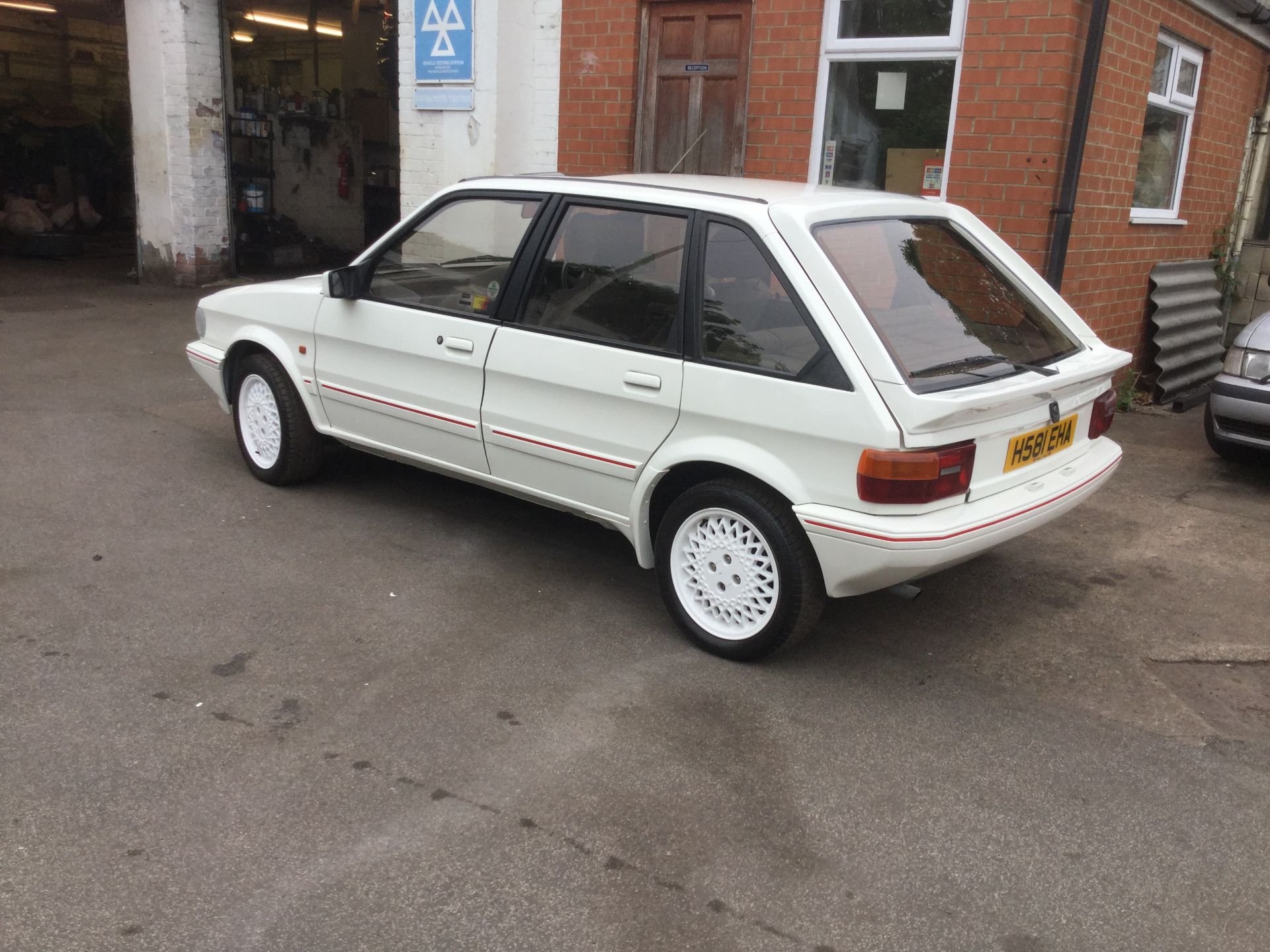 1991/H REG ROVER MAESTRO MG I 2.0 PETROL WHITE 5 DOOR HATCHBACK, SHOWING 2 FORMER KEEPERS *NO VAT* - Image 5 of 12