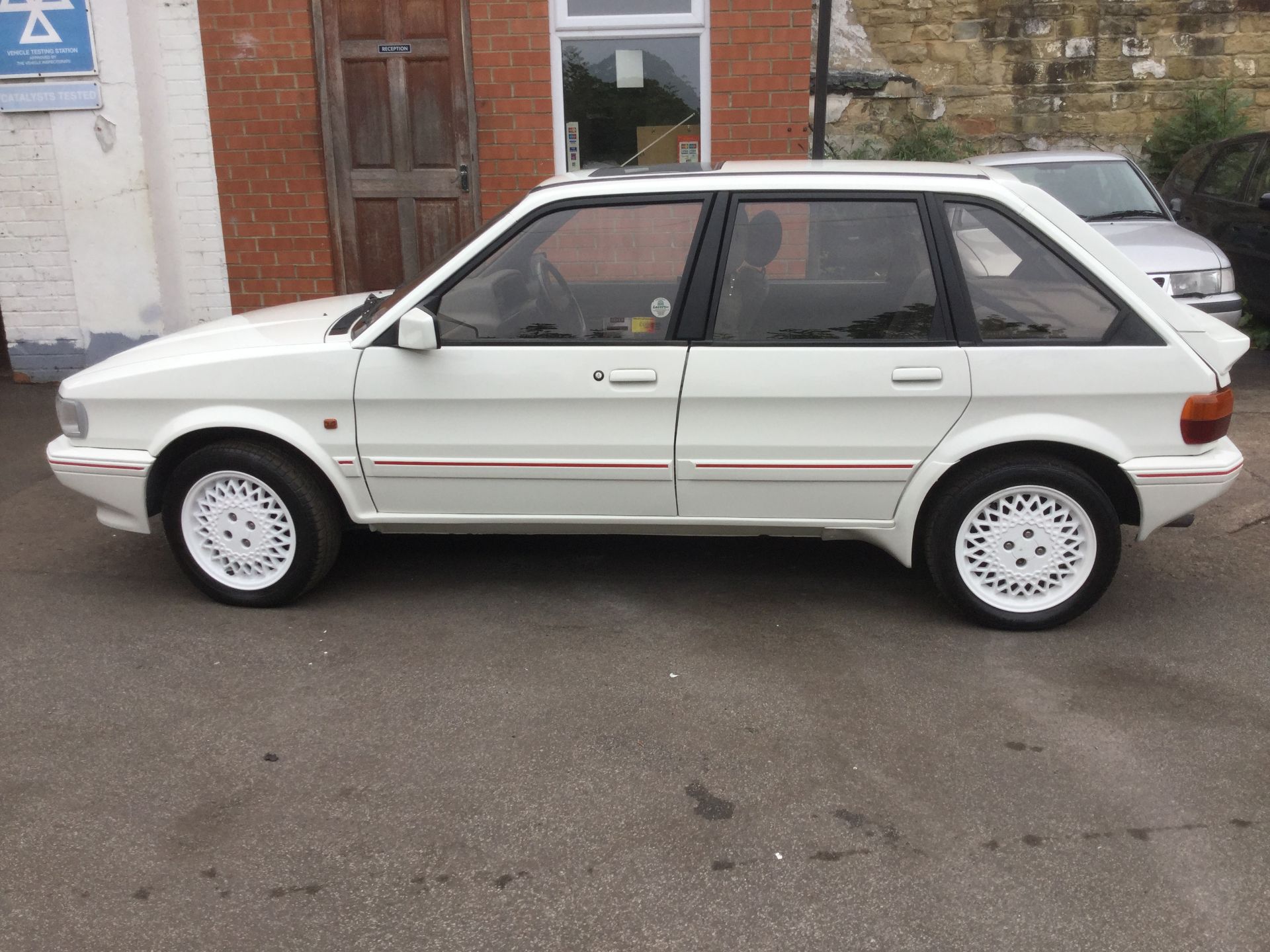 1991/H REG ROVER MAESTRO MG I 2.0 PETROL WHITE 5 DOOR HATCHBACK, SHOWING 2 FORMER KEEPERS *NO VAT* - Image 4 of 12