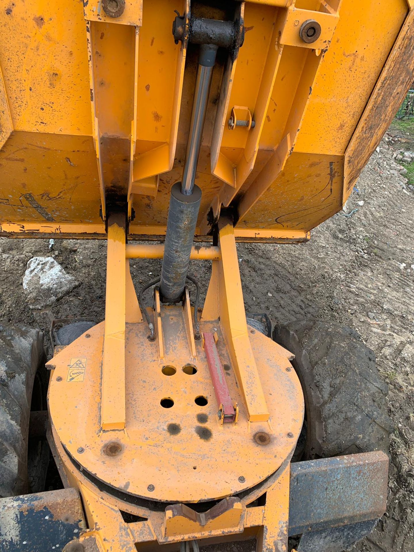 2005 BENFORD TEREX PS6000 6 TONNE SWIVEL DUMPER, RUNS WORKS AND TIPS *PLUS VAT* - Image 7 of 11