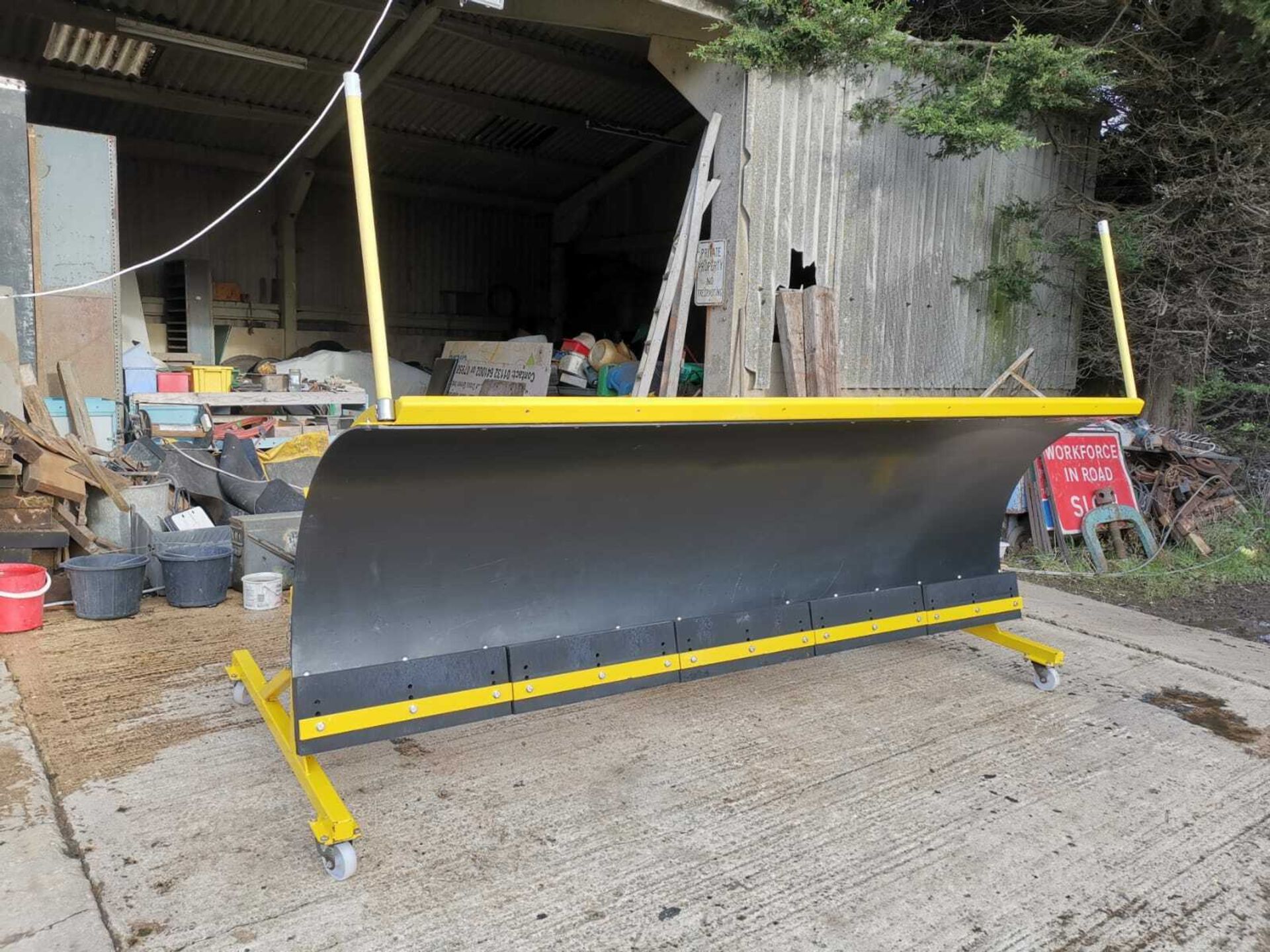 SNOW PLOUGH, TRACTOR, LORRY, ECON MODEL: WSPFPR39, DIRECT FROM M.O.D, 10' BLADE OR 3m. *PLUS VAT*
