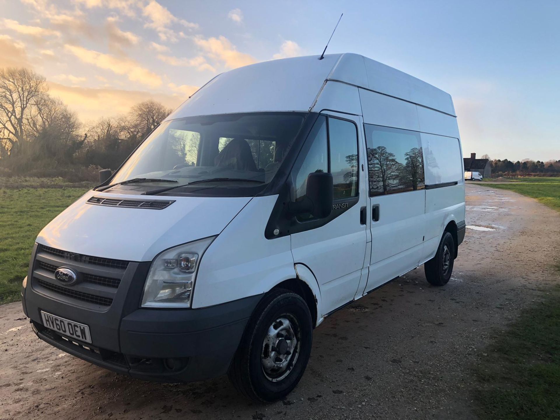 2010/60 REG FORD TRANSIT 115 T350L RWD 2.4 DIESEL WHITE PANEL VAN, SHOWING 3 FORMER KEEPERS *NO VAT*