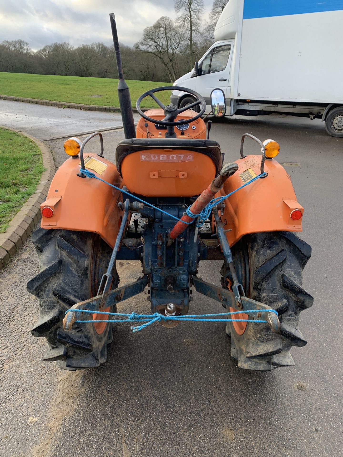 KUBOTA L1501 DOUBLE TRACTION DIESEL TRACTOR, SHOWING 1067 HOURS *PLUS VAT* - Image 4 of 7