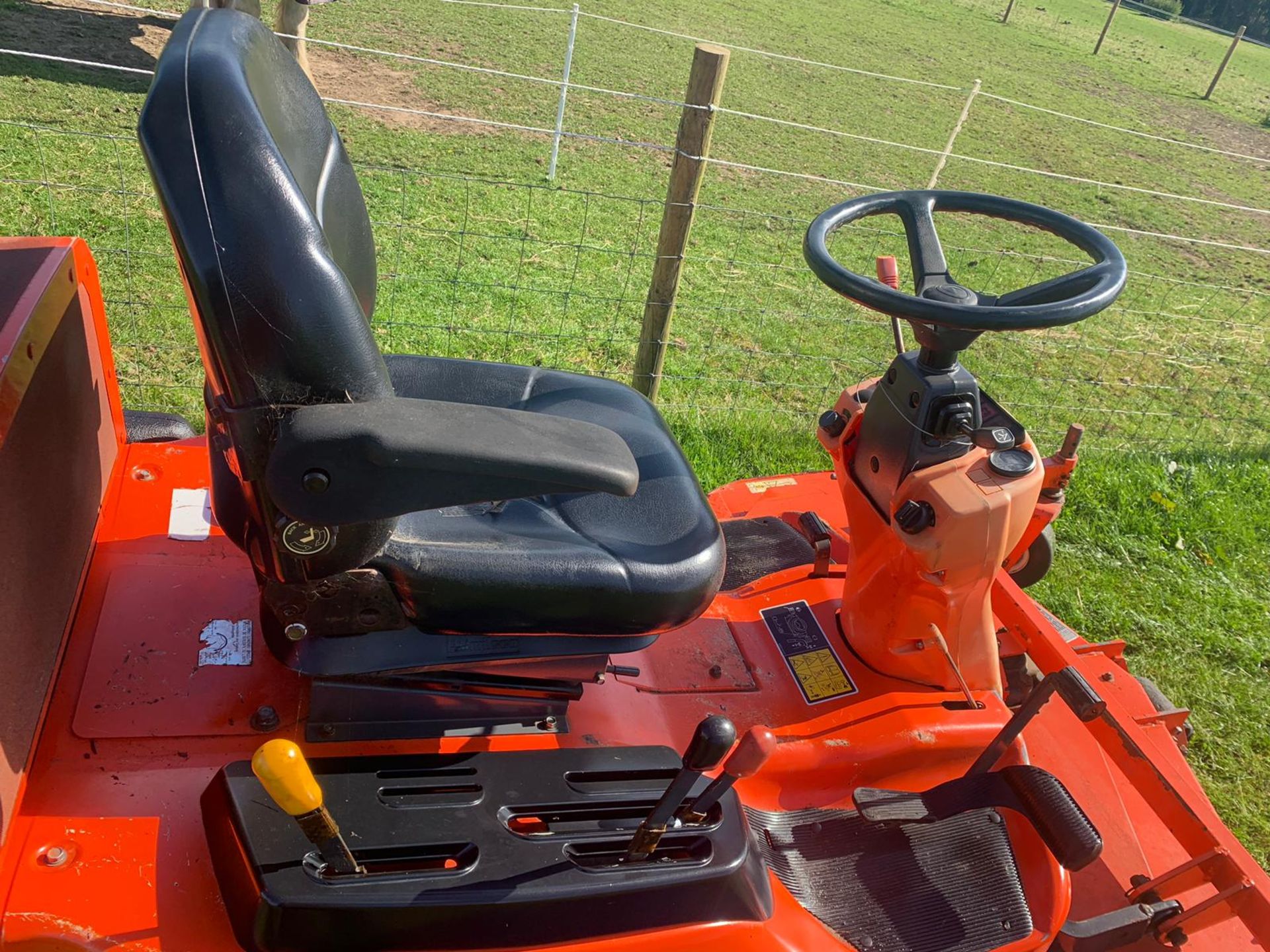 2012 KUBOTA F3680 OUT FRONT 4WD HST MOWER, TURF TYRES, 35 HP DIESEL ENGINE *PLUS VAT* - Image 10 of 15