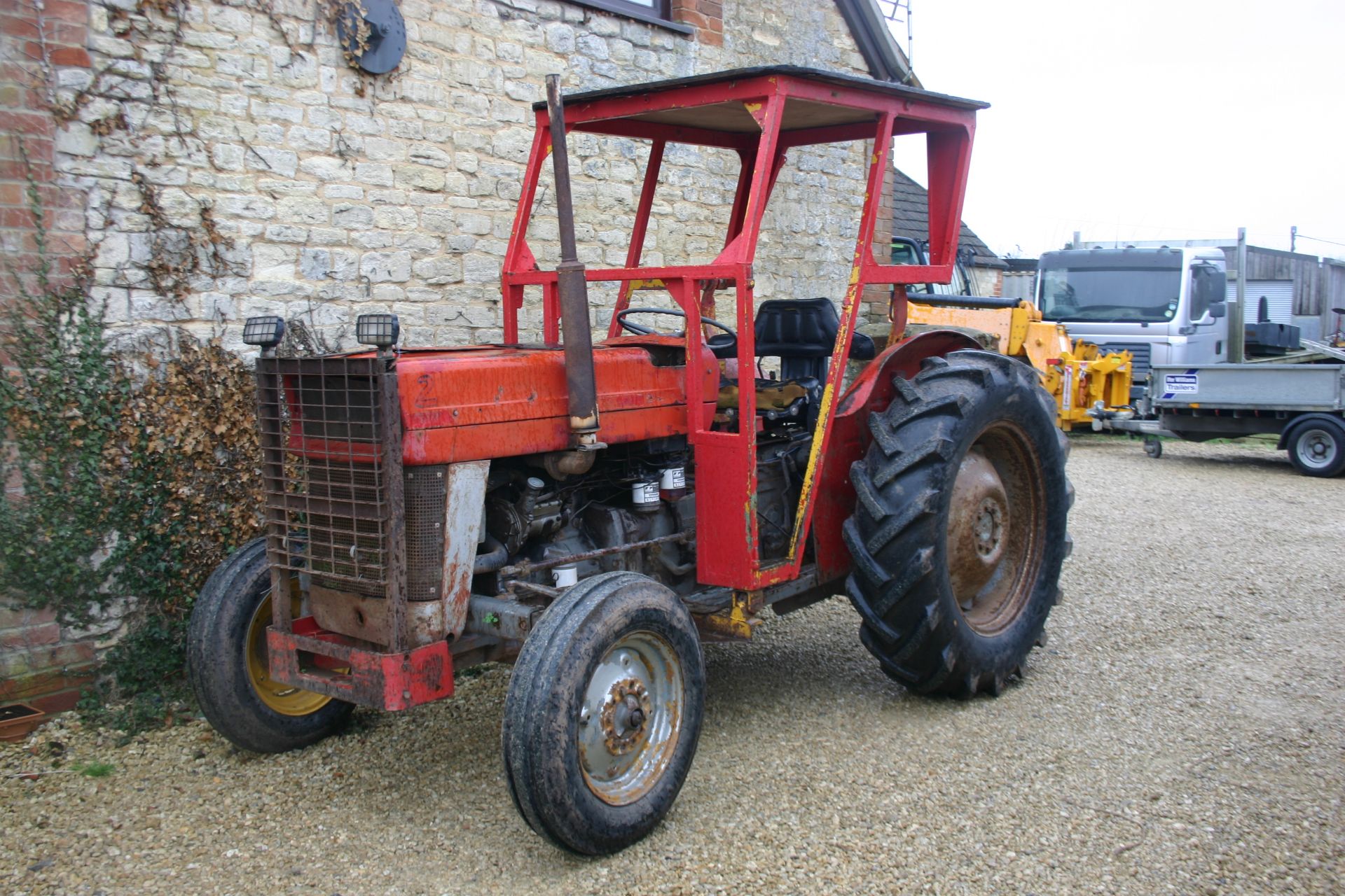 MASSEY FERGUSON 135 TRACTOR, UP TO 3 AVAILABLE *PLUS VAT* - Image 3 of 9