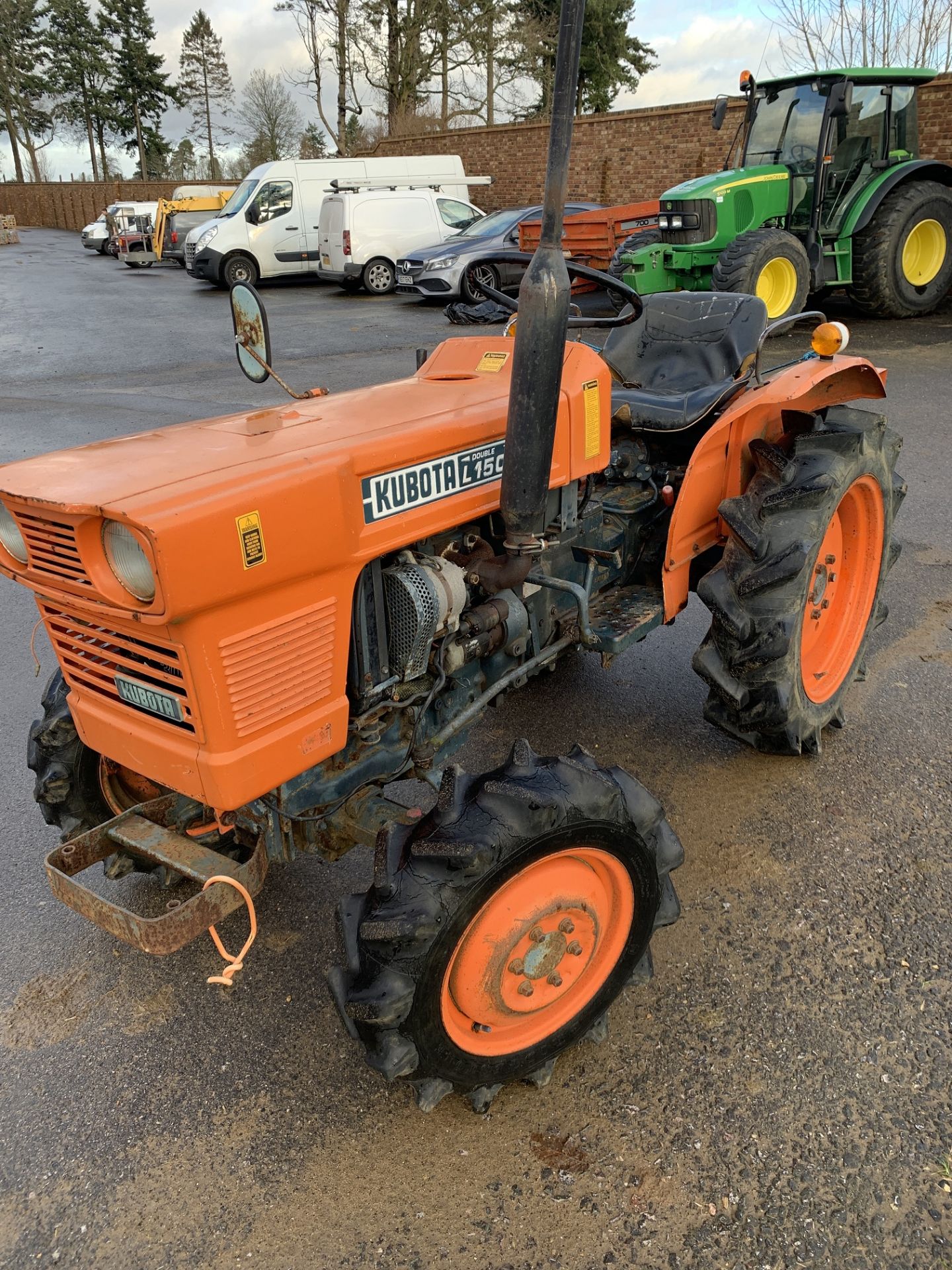 KUBOTA L1501 DOUBLE TRACTION DIESEL TRACTOR, SHOWING 1067 HOURS *PLUS VAT* - Image 2 of 7