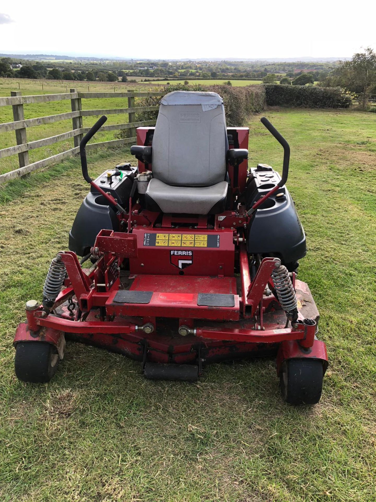 2004 FERRIS Z IS5000 DIESEL RIDE-ON LAWN MOWER, CLEAN MACHINE *PLUS VAT* - Image 2 of 20