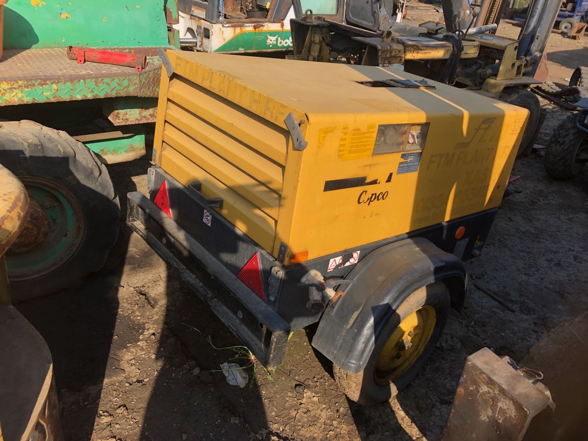 2005 ATLAS COPCO XAS36 COMPRESSOR, TOP MISSING OFF RECEIVER AS PICTURED, YANMAR ENGINE, 1400 HOURS - Image 2 of 8