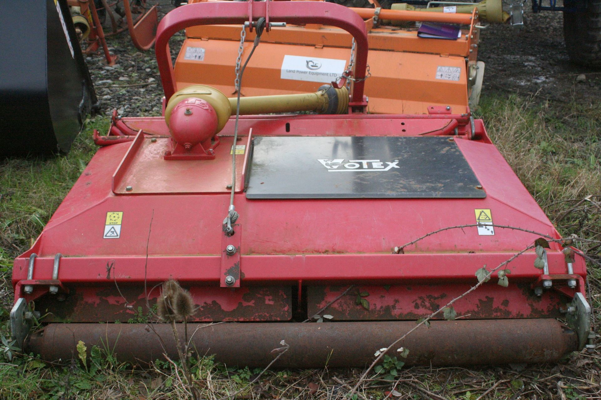 VOTEX 6FT ROLLER MOWER / TOPPER C/W BOTH SIDE SKIRTS, FRONT AND BACK ROLLERS HARDLY USED *PLUS VAT* - Image 3 of 4