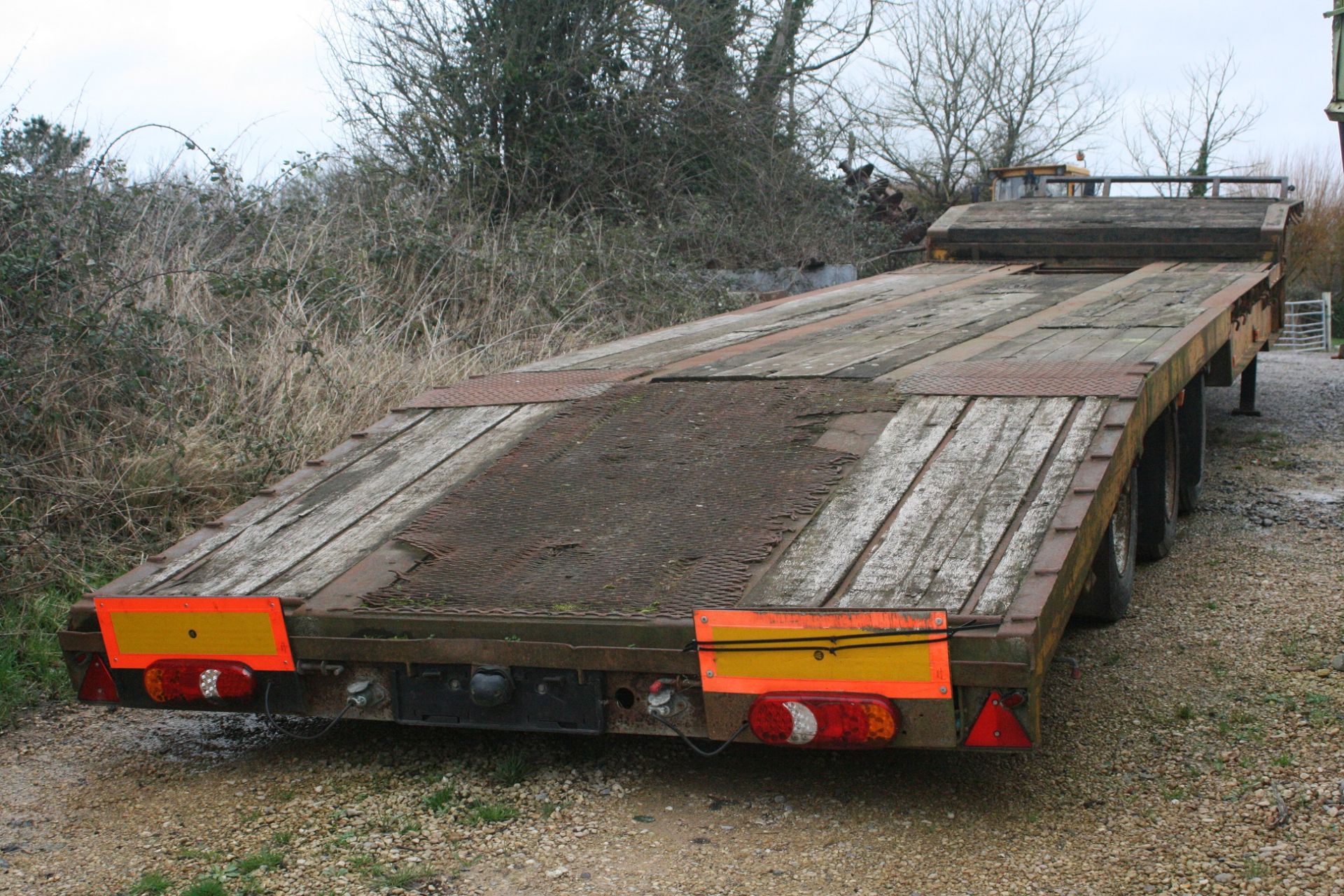 ANDOVER SFCL36 TRI-AXLE TRAILER, 36 TON, REAR LIFT AXLE, NO MOT, YEAR 1998 *PLUS VAT* - Image 3 of 12