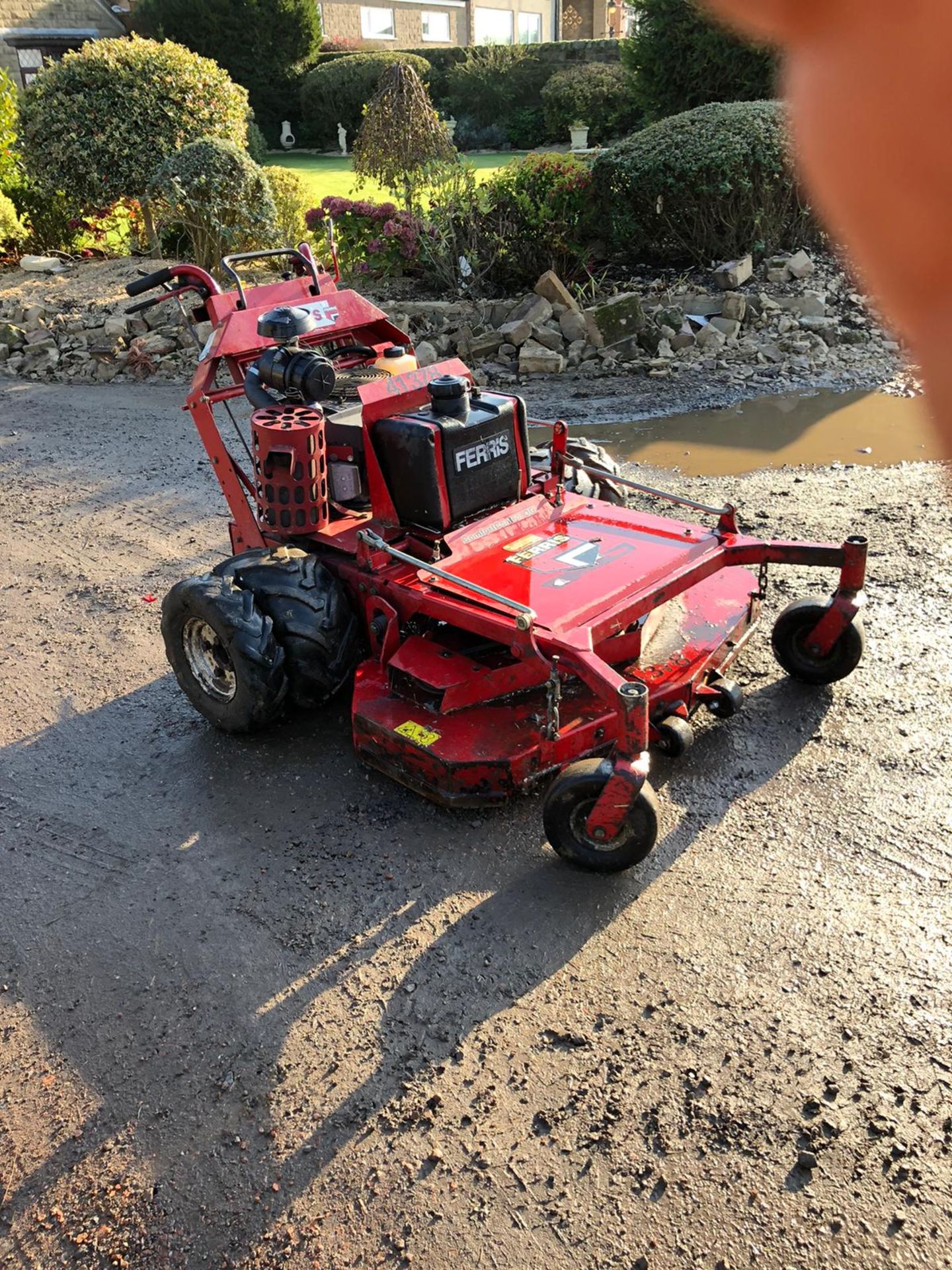 FERRIS COMFORT CONTROL DD TWIN WHEEL WALK BEHIND MOWER, RUNS, WORKS AND CUTS *PLUS VAT*