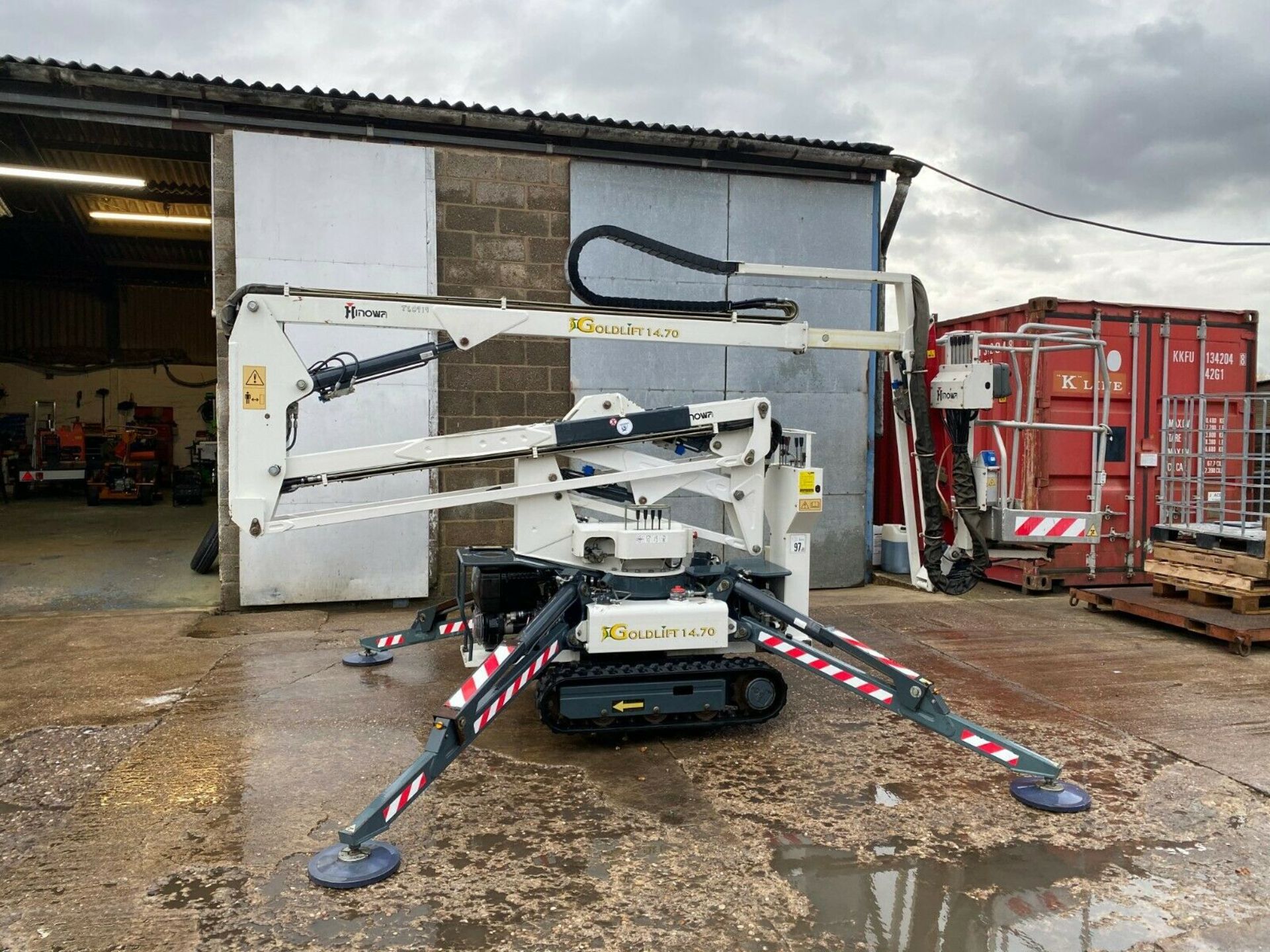 HINOWA GOLDLIFT 14.7 METRE, DIESEL, 230 VOLT ELECTRIC MOTOR, EXPANDING TRACKS, 1 OWNER FROM NEW - Image 2 of 3