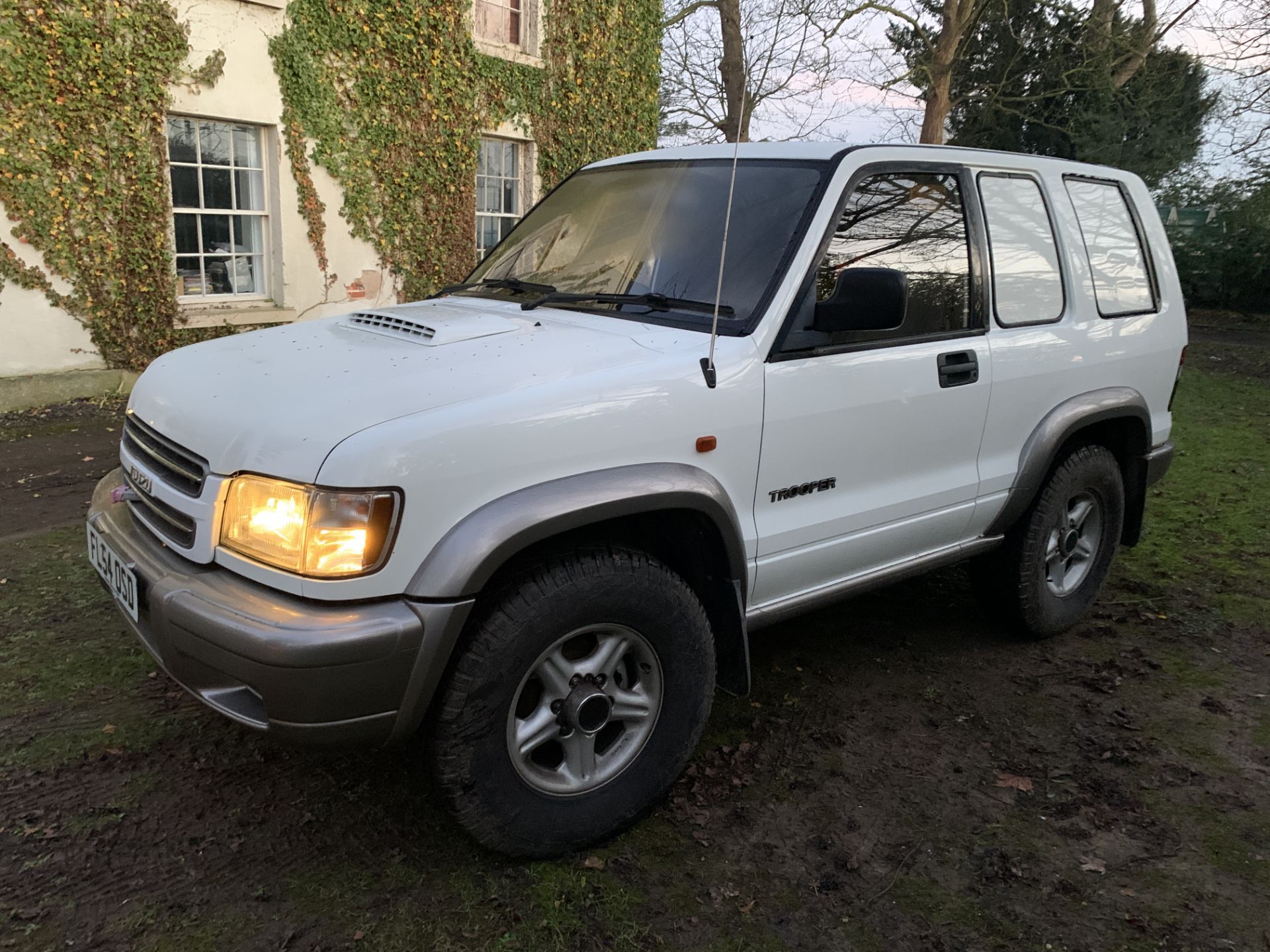 ISUZU TROOPER SWB COMMERCIAL 3.0L INTERCOOLED TURBO DIESEL