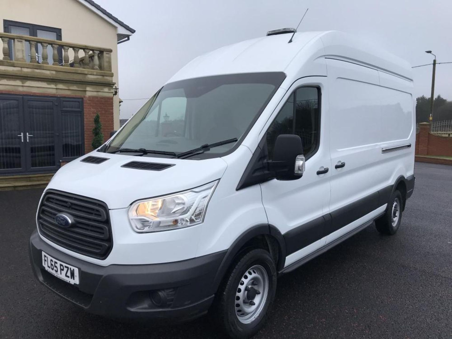 2015/65 REG FORD TRANSIT 125T350 LWB 2.2 DIESEL WHITE PANEL VAN, SHOWING 1 FORMER KEEPER *PLUS VAT* - Bild 2 aus 13