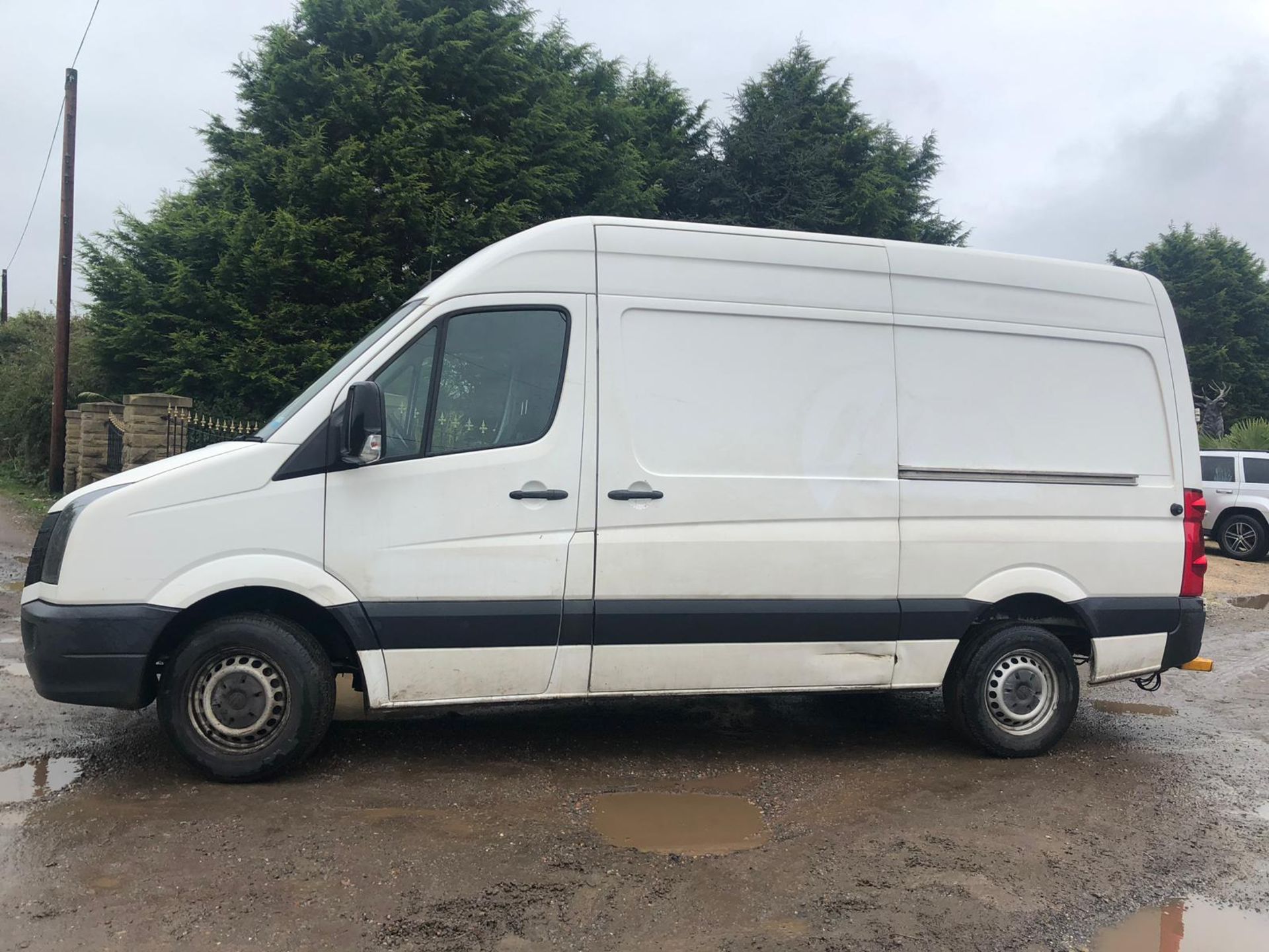 2015/65 REG VOLKSWAGEN CRAFTER CR35 TDI 2.0 DIESEL PANEL VAN, SHOWING 1 FORMER KEEPER *PLUS VAT* - Image 3 of 12