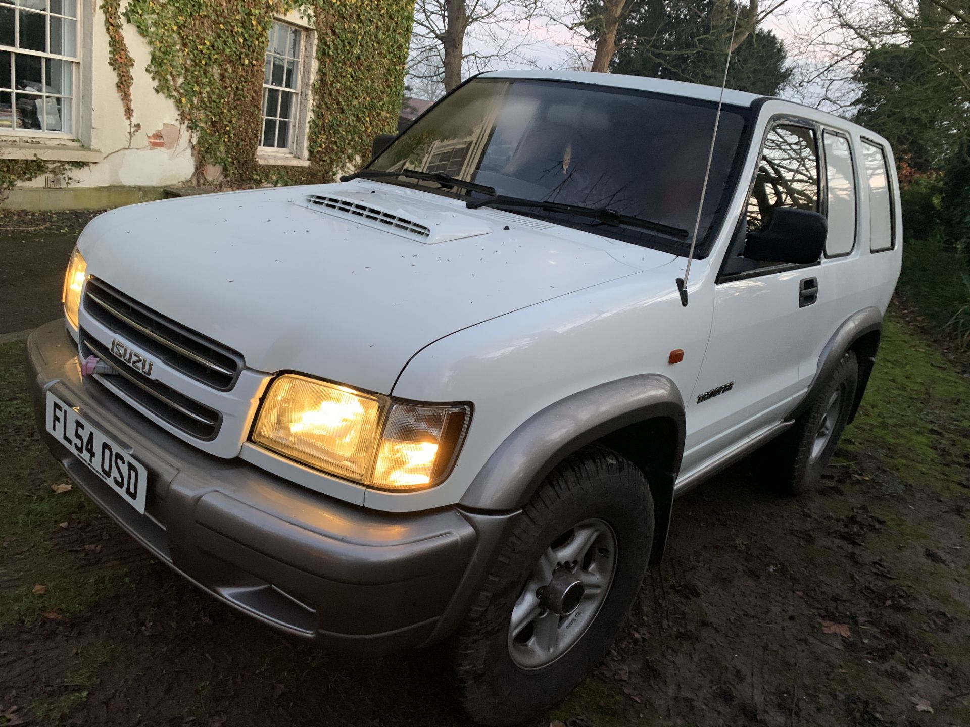 ISUZU TROOPER SWB COMMERCIAL 3.0L INTERCOOLED TURBO DIESEL - Image 6 of 19