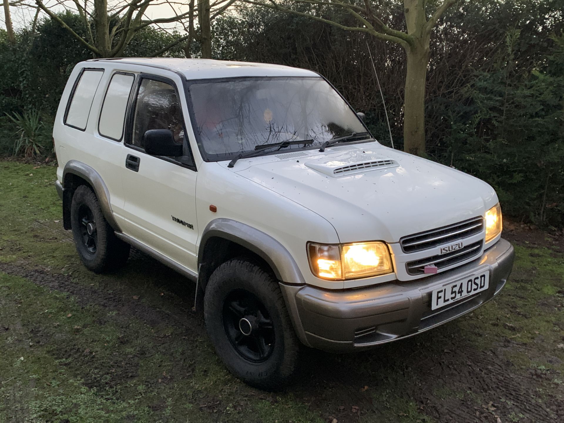 ISUZU TROOPER SWB COMMERCIAL 3.0L INTERCOOLED TURBO DIESEL - Image 7 of 19