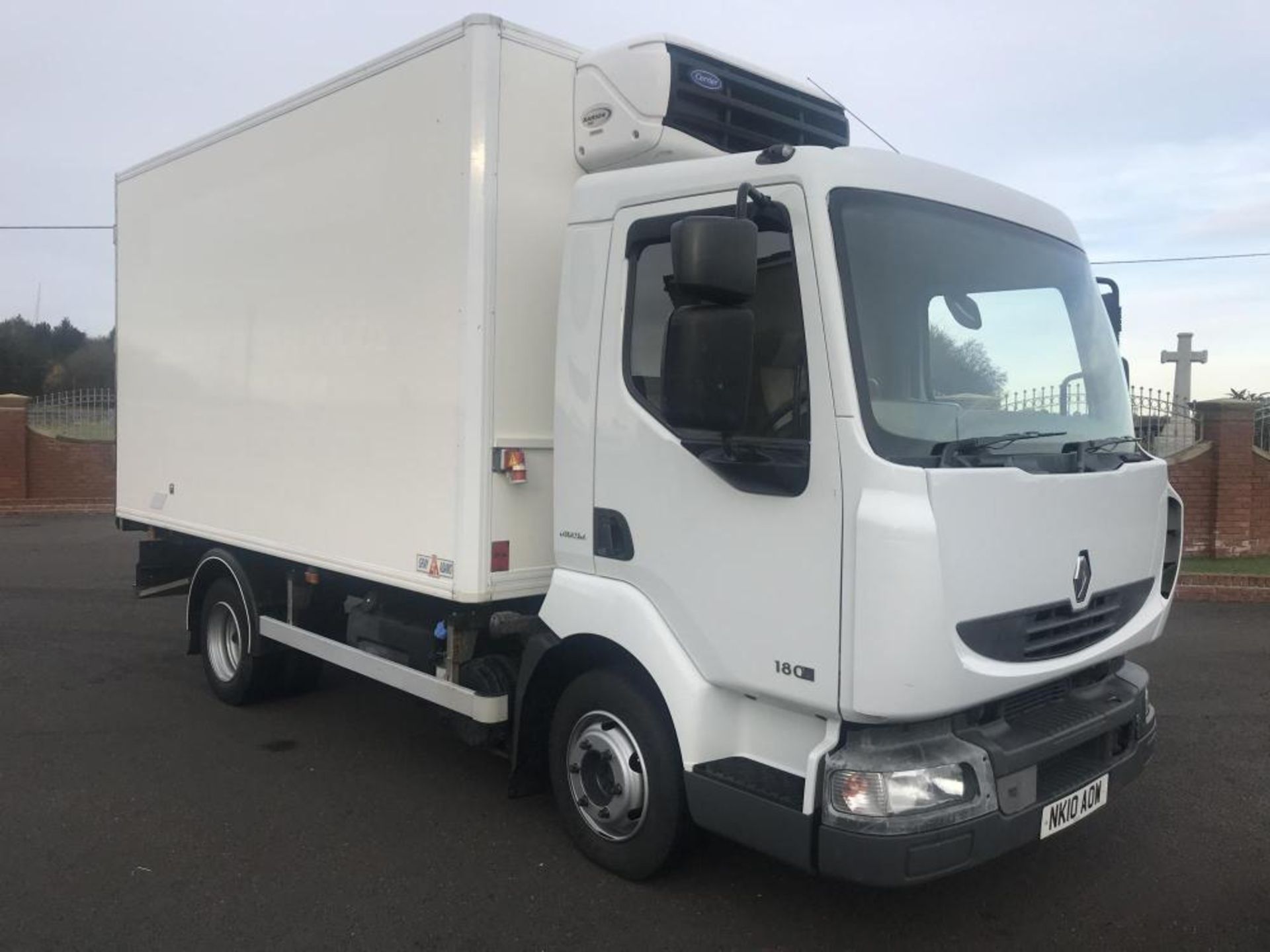 2010/10 REG RENAULT MIDLUM 180DXI REFRIGERATED TRUCK 7.5 TON SIDE DOOR, MANUAL BOX, STEEL SUSPENSION