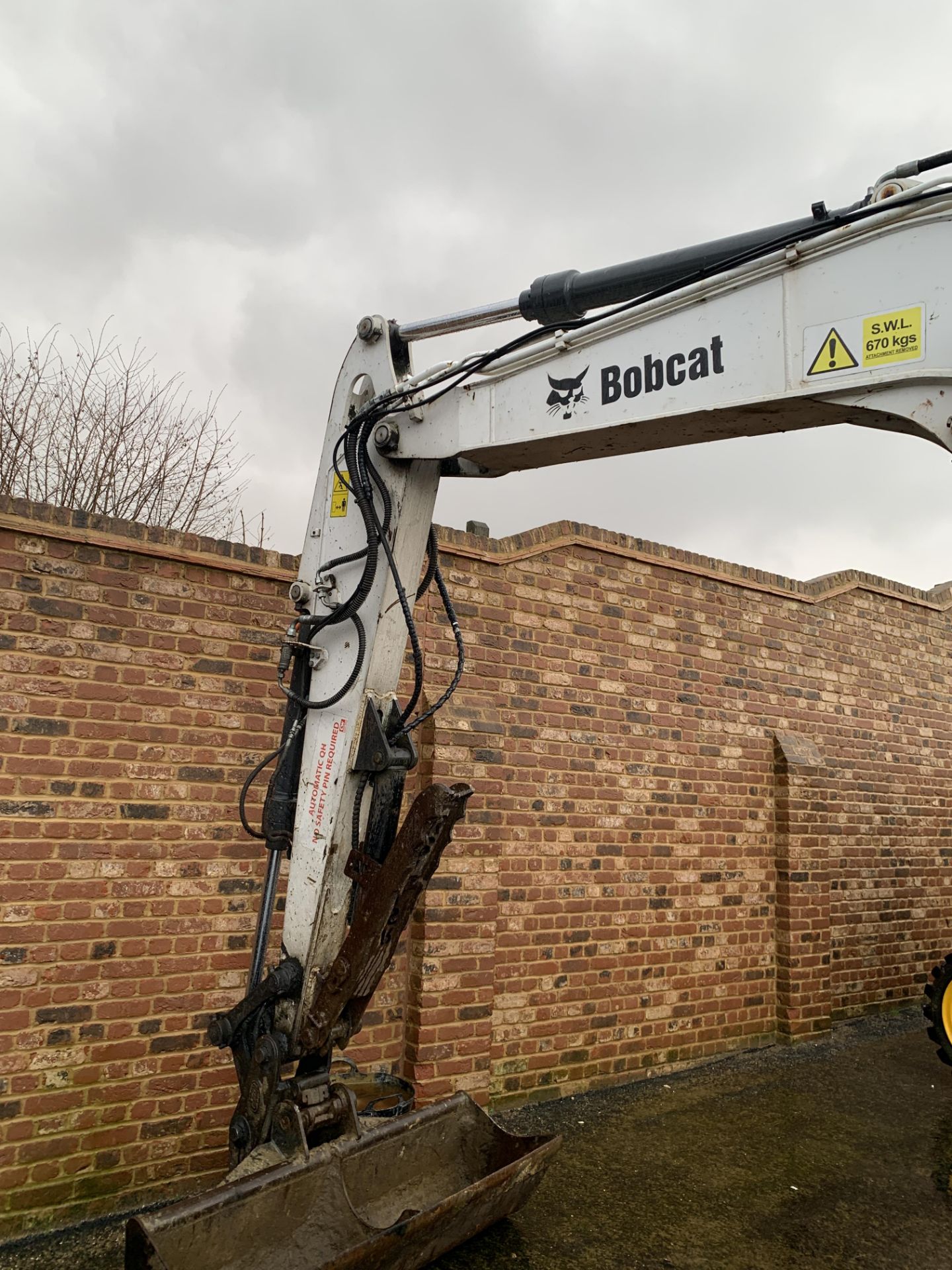 BOBCAT E80 TRACKED CRAWLER EXCAVATOR / DIGGER, C/W HYDRAULIC THUMB, YEAR 2012, RUNS, WORKS AND DIGS - Image 7 of 7