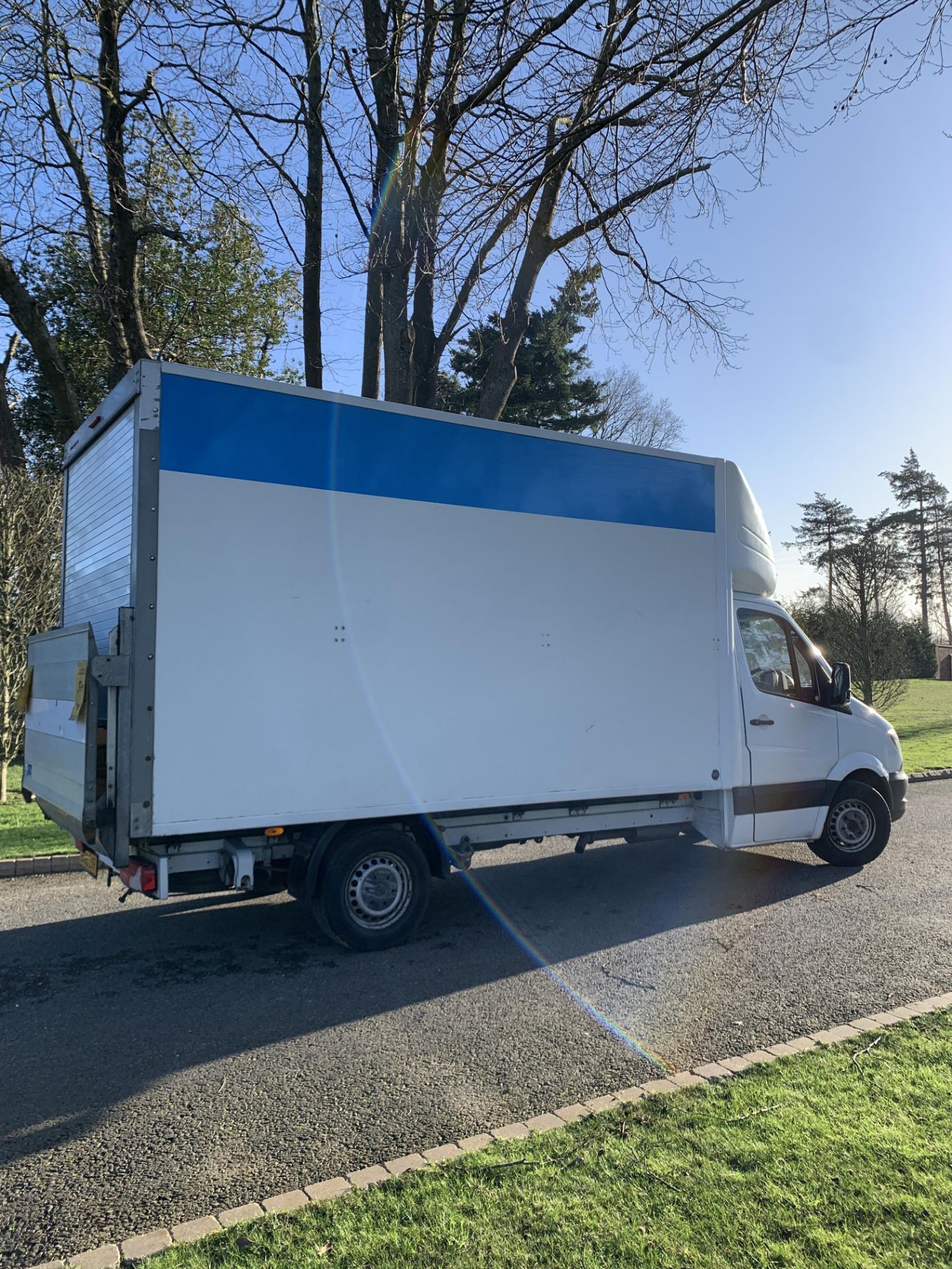 2013/13 REG MERCEDES-BENZ SPRINTER 313 CDI 2.2 DIESEL WHITE LUTON VAN C/W TAIL LIFT *NO VAT* - Image 4 of 6