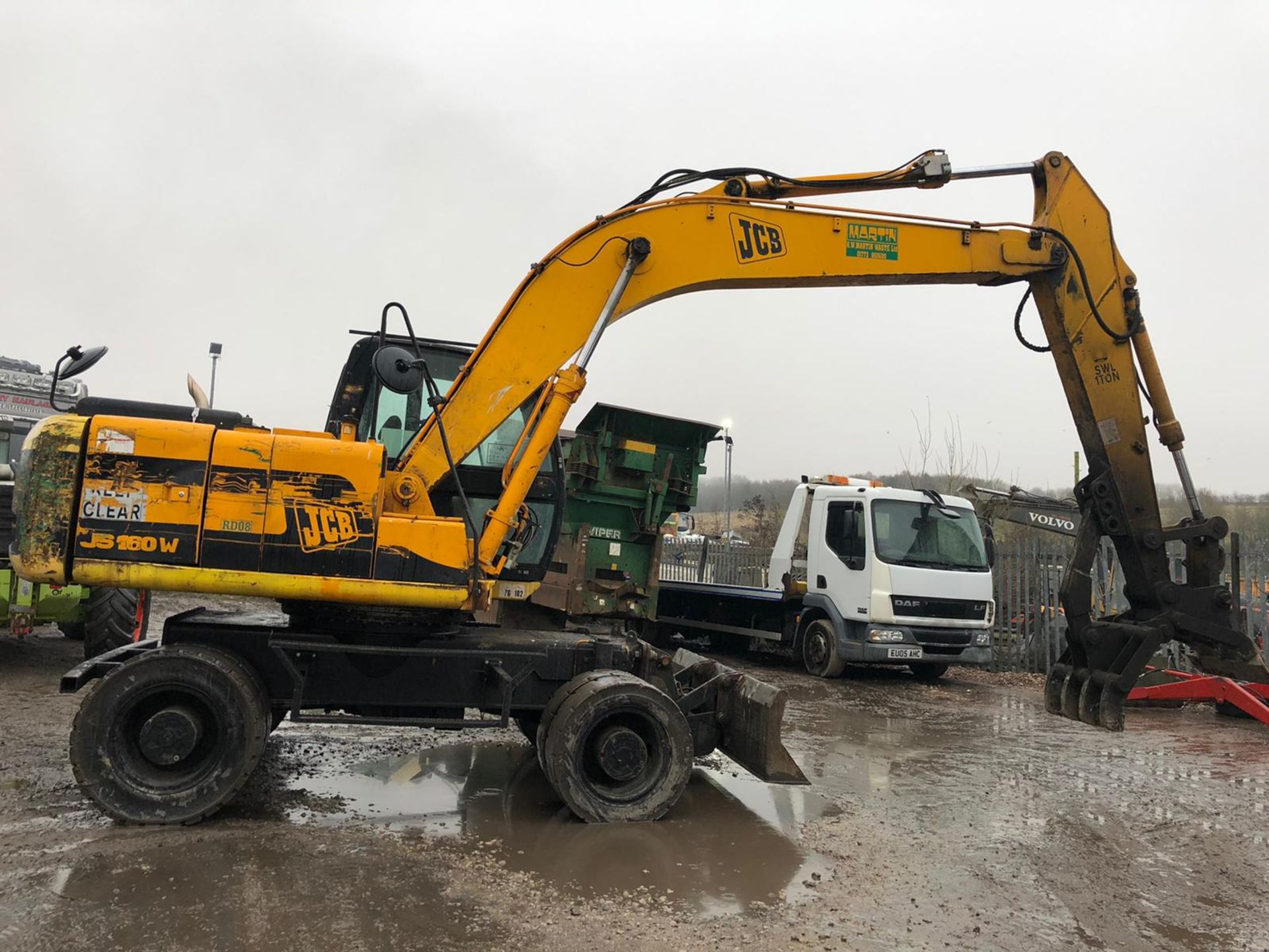 JCB JS160W WHEELED EXCAVATOR WITH GRAB, SHOWING 8800 HOURS, RUNS, WORKS AS IT SHOULD *PLUS VAT* - Image 2 of 6