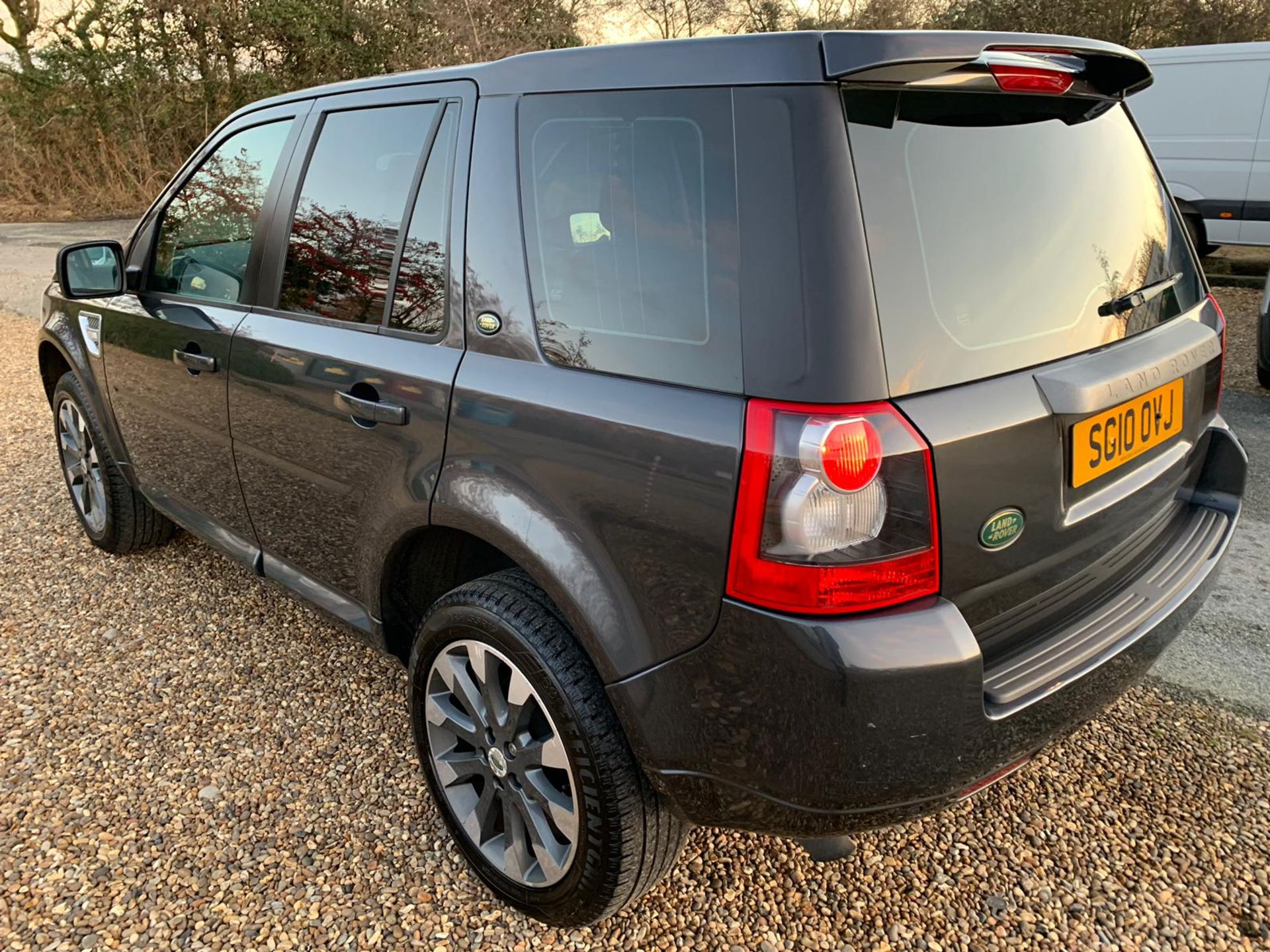 2010/10 REG LAND ROVER FREELANDER SPORT LE TD4 2.2 DIESEL AUTO 4X4, SHOWING 2 FORMER KEEPERS - Image 5 of 13